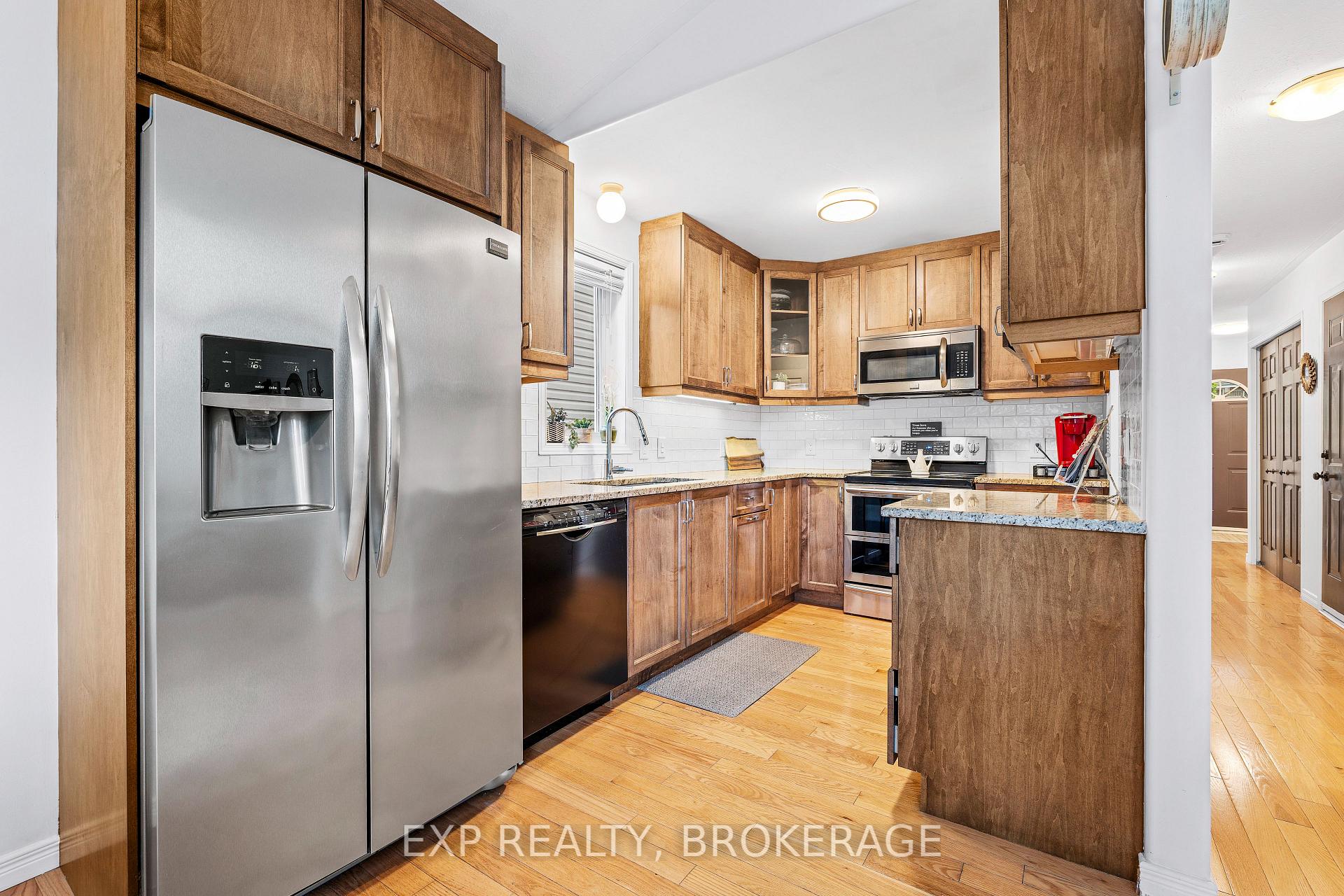 Photo 15 of 426 Fieldstone Drive, Kingston, Kingston East (Incl Barret Crt) — HOMEH