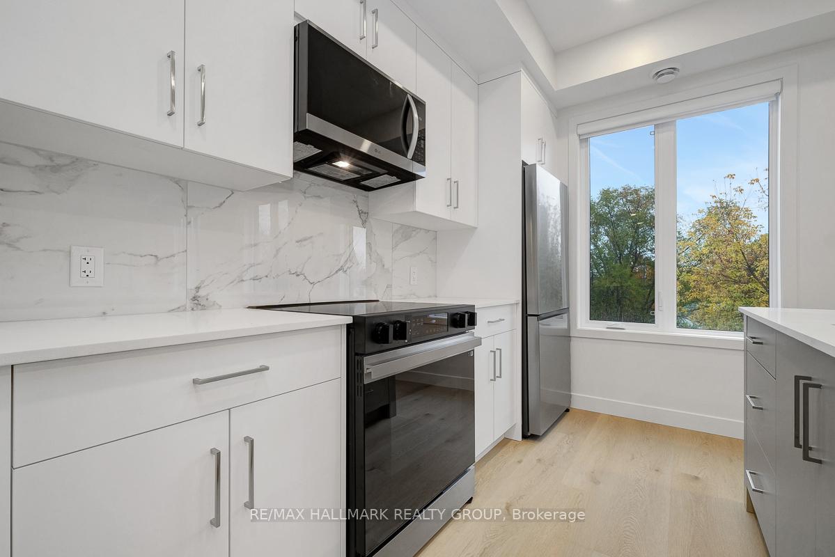 Photo 7 of Unit 8, 199 Columbus Avenue, Ottawa, Overbrook/Castle Heights — HOMEH