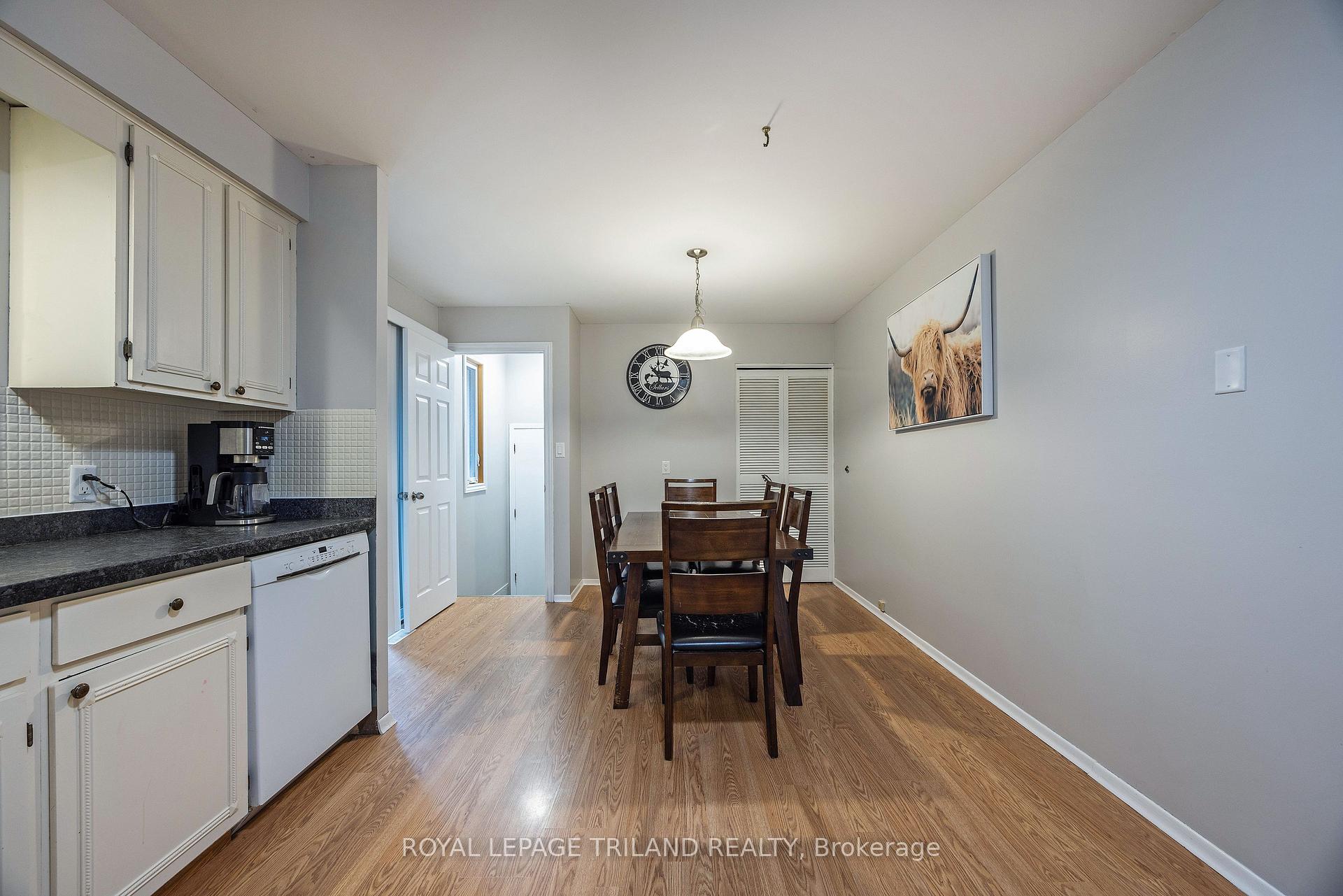Photo 10 of 177 Queen Street, North Middlesex, Ailsa Craig — HOMEH