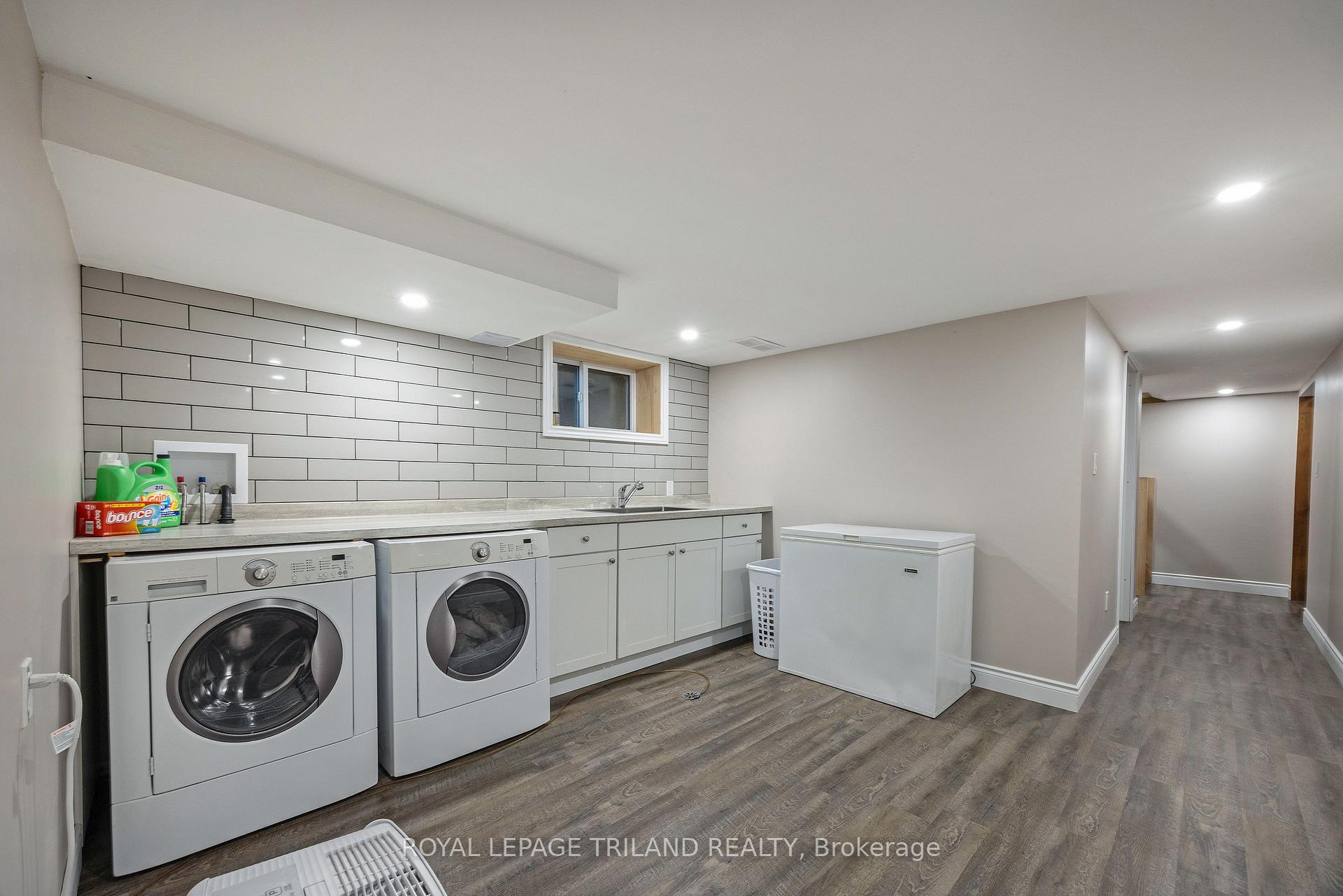 Photo 27 of 177 Queen Street, North Middlesex, Ailsa Craig — HOMEH