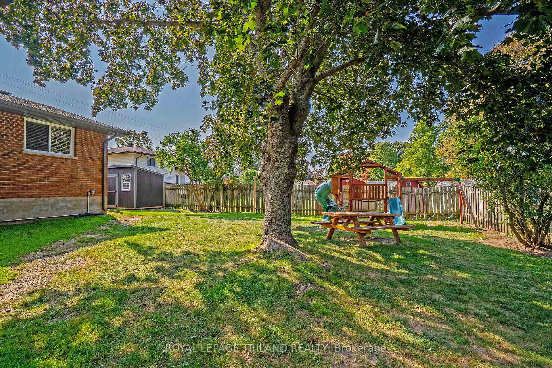 Photo 36 of 177 Queen Street, North Middlesex, Ailsa Craig — HOMEH