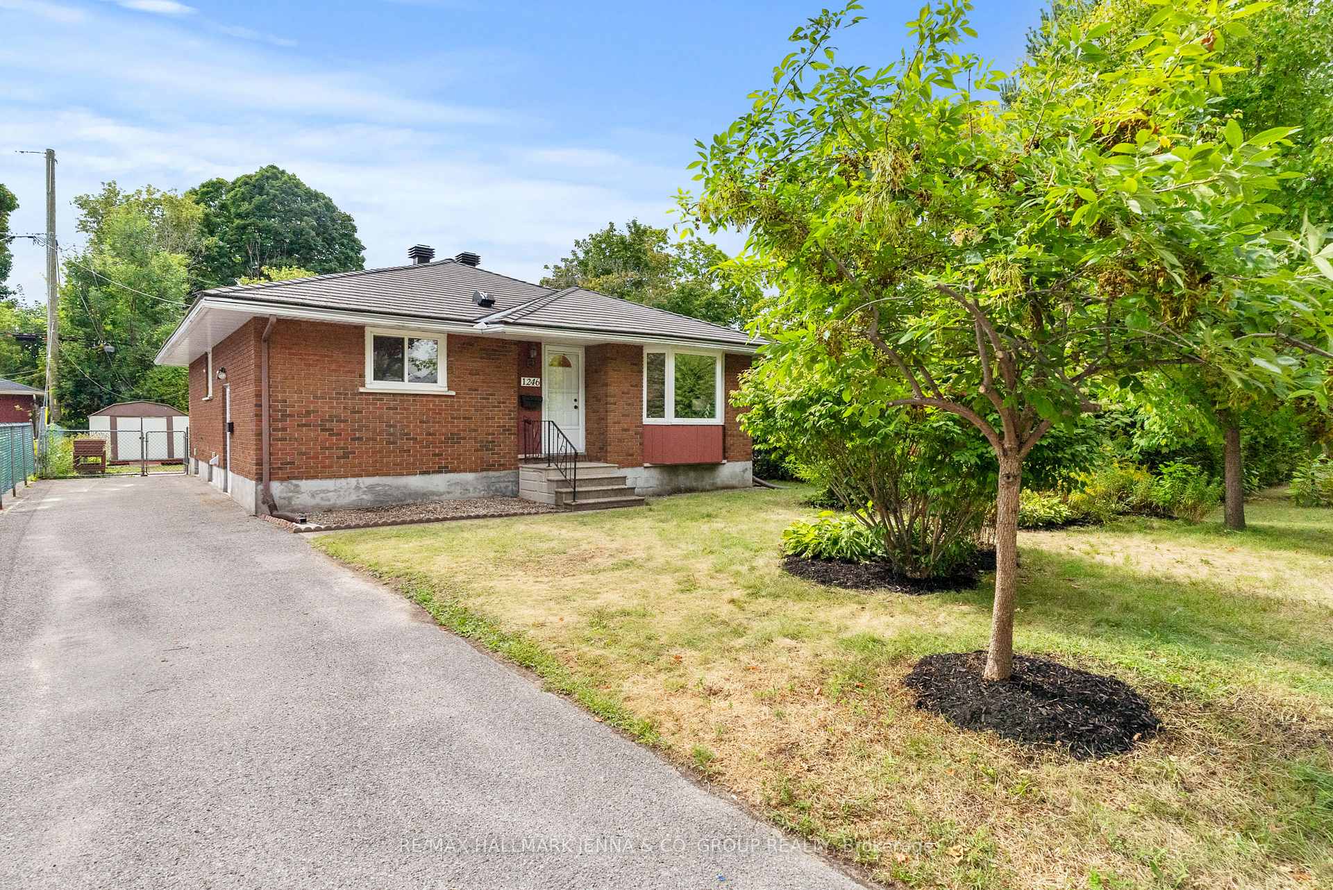 Photo 1 of 1246 Cobden Road, Ottawa, Queensway Terrace South/Ridgeview — HOMEH