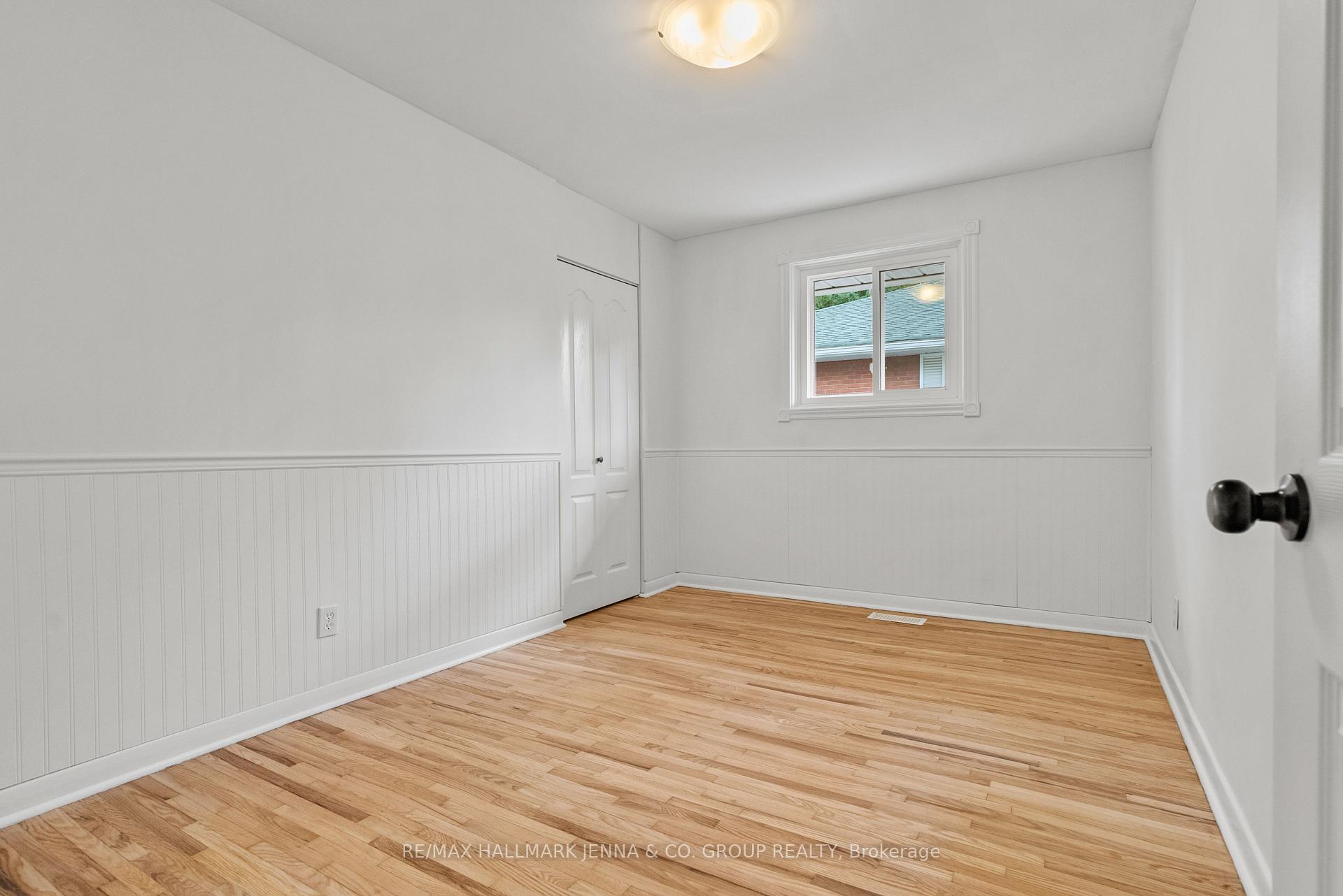 Photo 18 of 1246 Cobden Road, Ottawa, Queensway Terrace South/Ridgeview — HOMEH