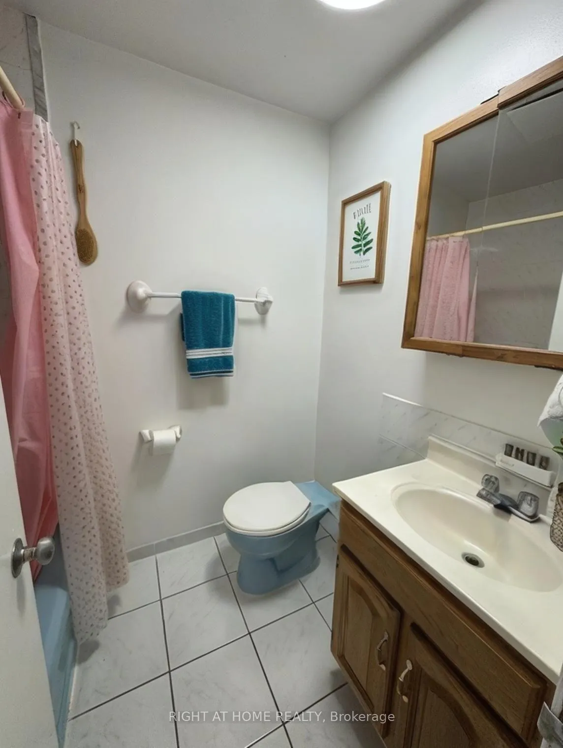 Photo 7 of Unit 2, 222 Lyon Street N, Ottawa, Ottawa Centre — HOMEH