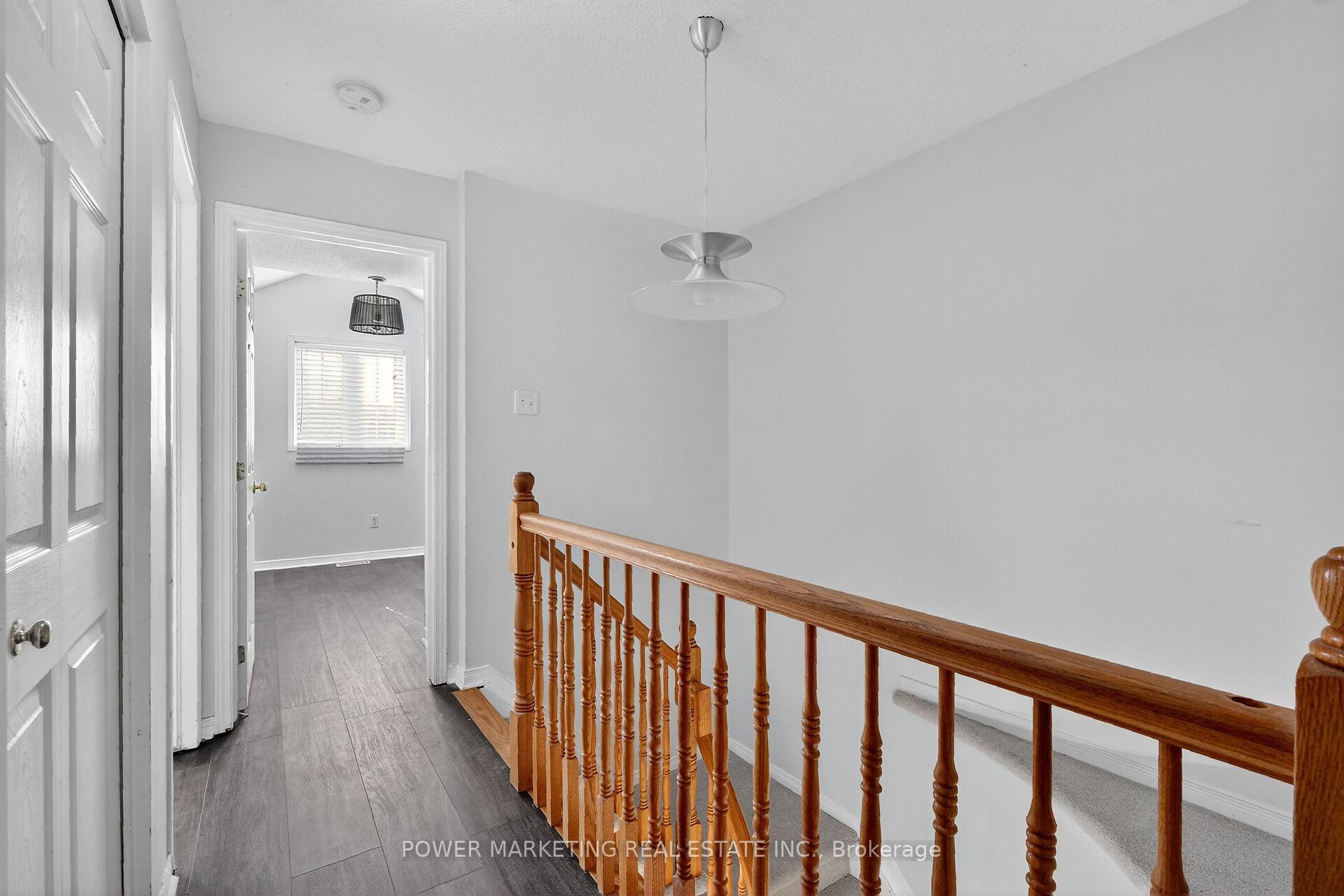 Photo 21 of 9 Carwood Circle E, Ottawa, Carson Meadows — HOMEH