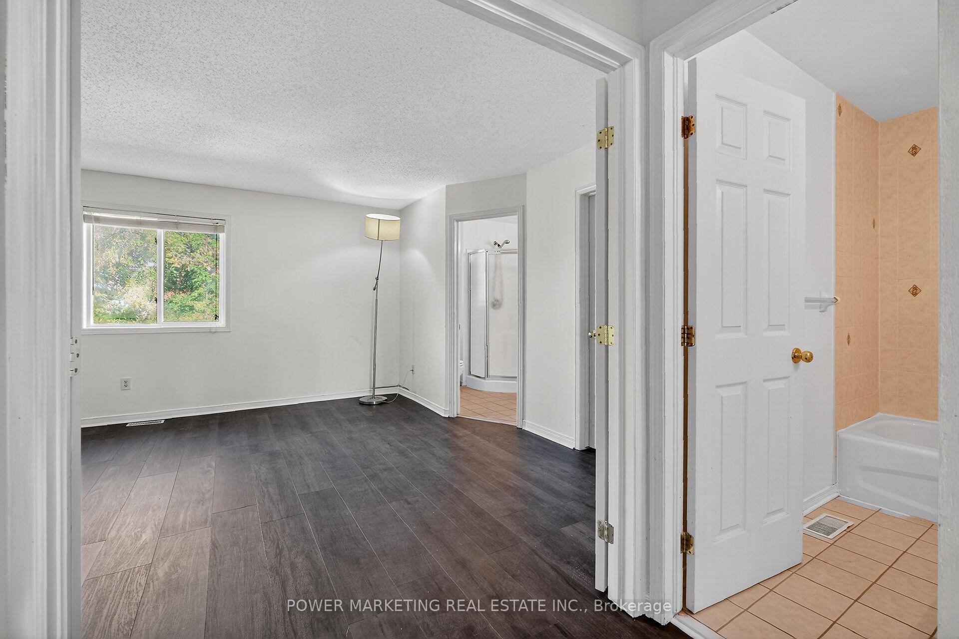 Photo 28 of 9 Carwood Circle E, Ottawa, Carson Meadows — HOMEH