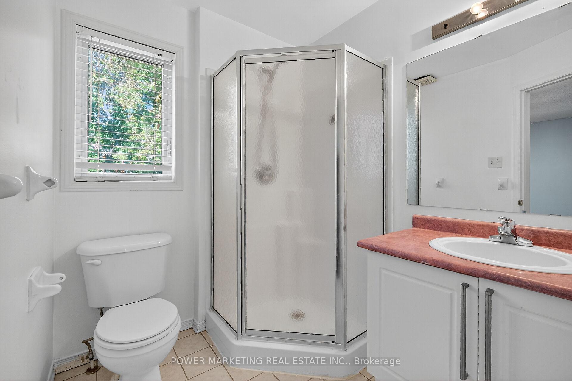 Photo 32 of 9 Carwood Circle E, Ottawa, Carson Meadows — HOMEH