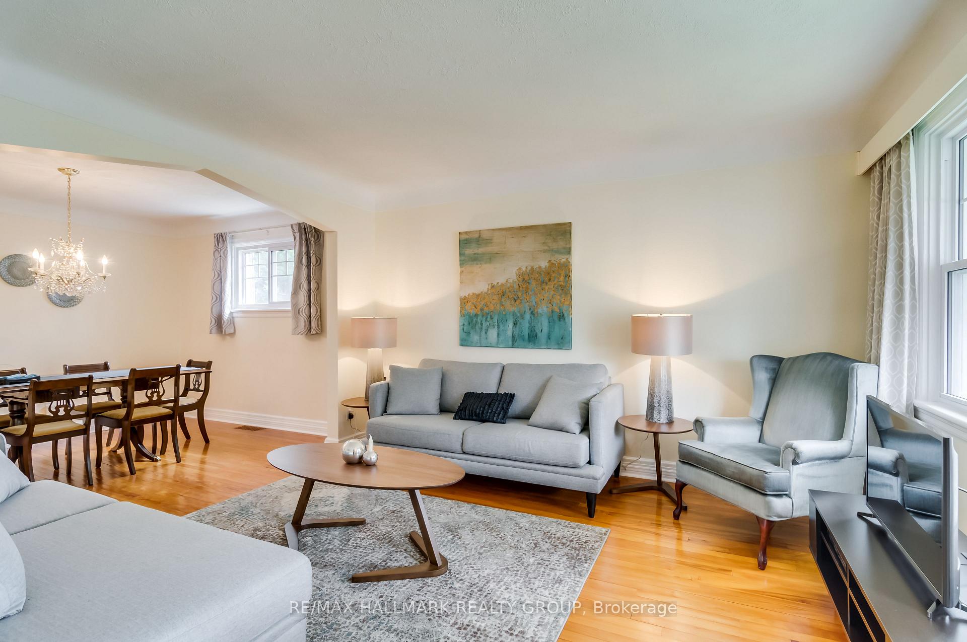Photo 4 of 64 Vaughan Street, Ottawa, Lindenlea — HOMEH