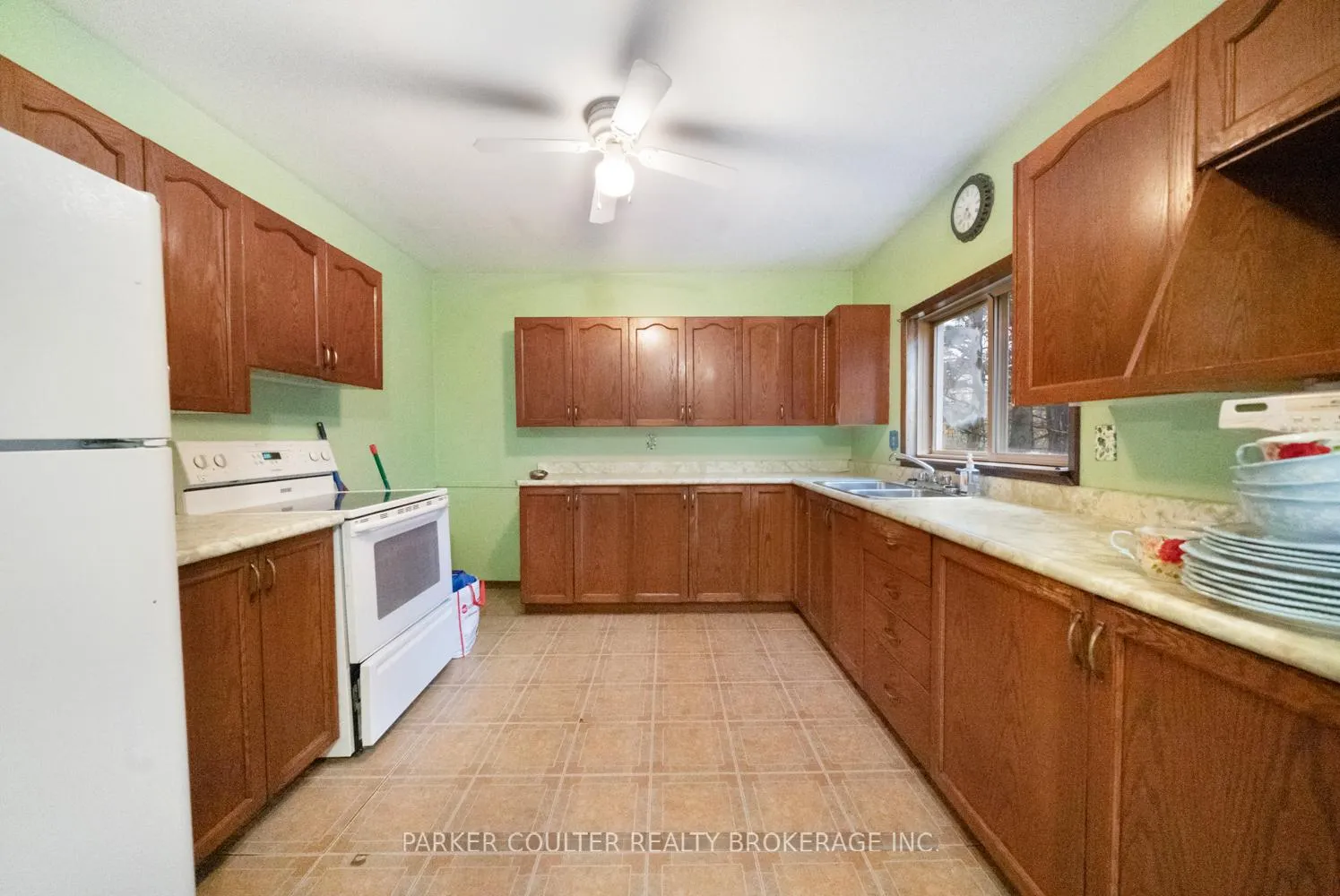 Photo 8 of 1191 Geewadin Road, Parry Sound — HOMEH