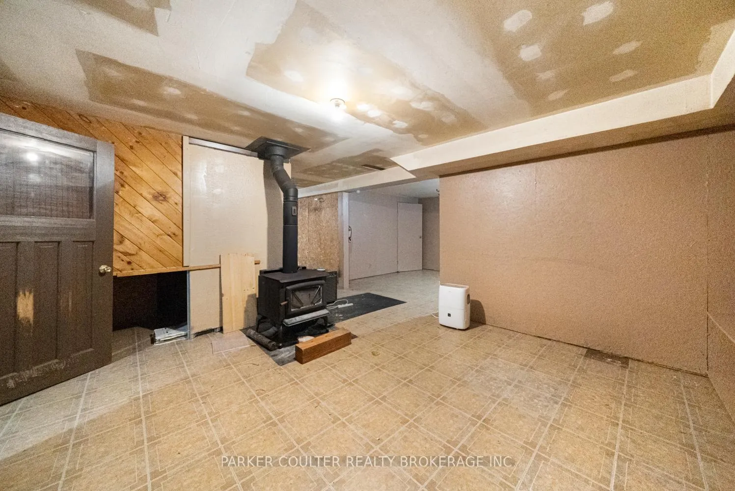 Photo 25 of 1191 Geewadin Road, Parry Sound — HOMEH