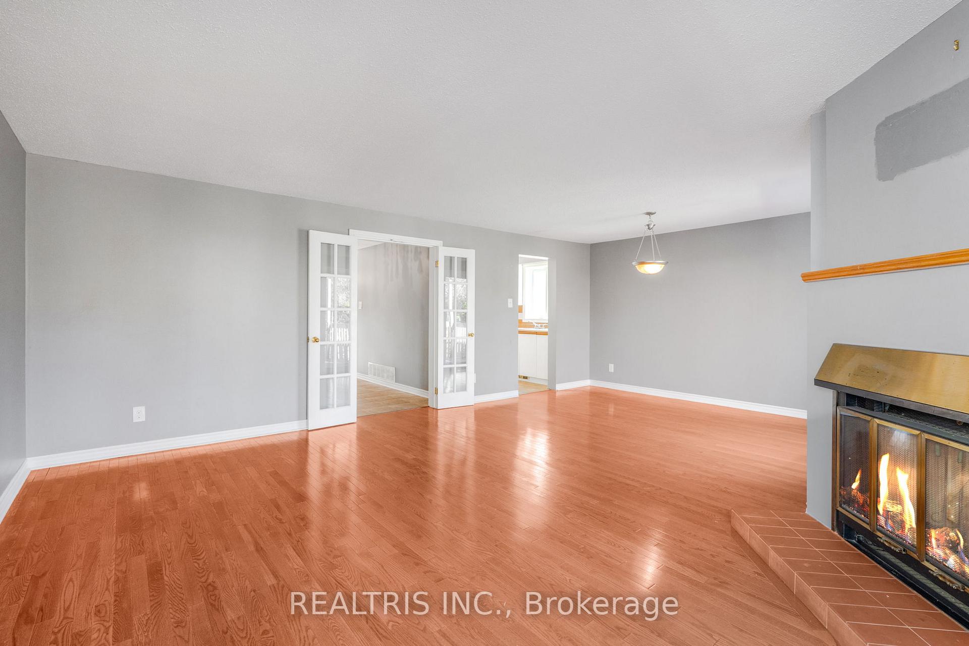Photo 14 of 1598 Meadowfield Place, Ottawa, Chapel Hill — HOMEH