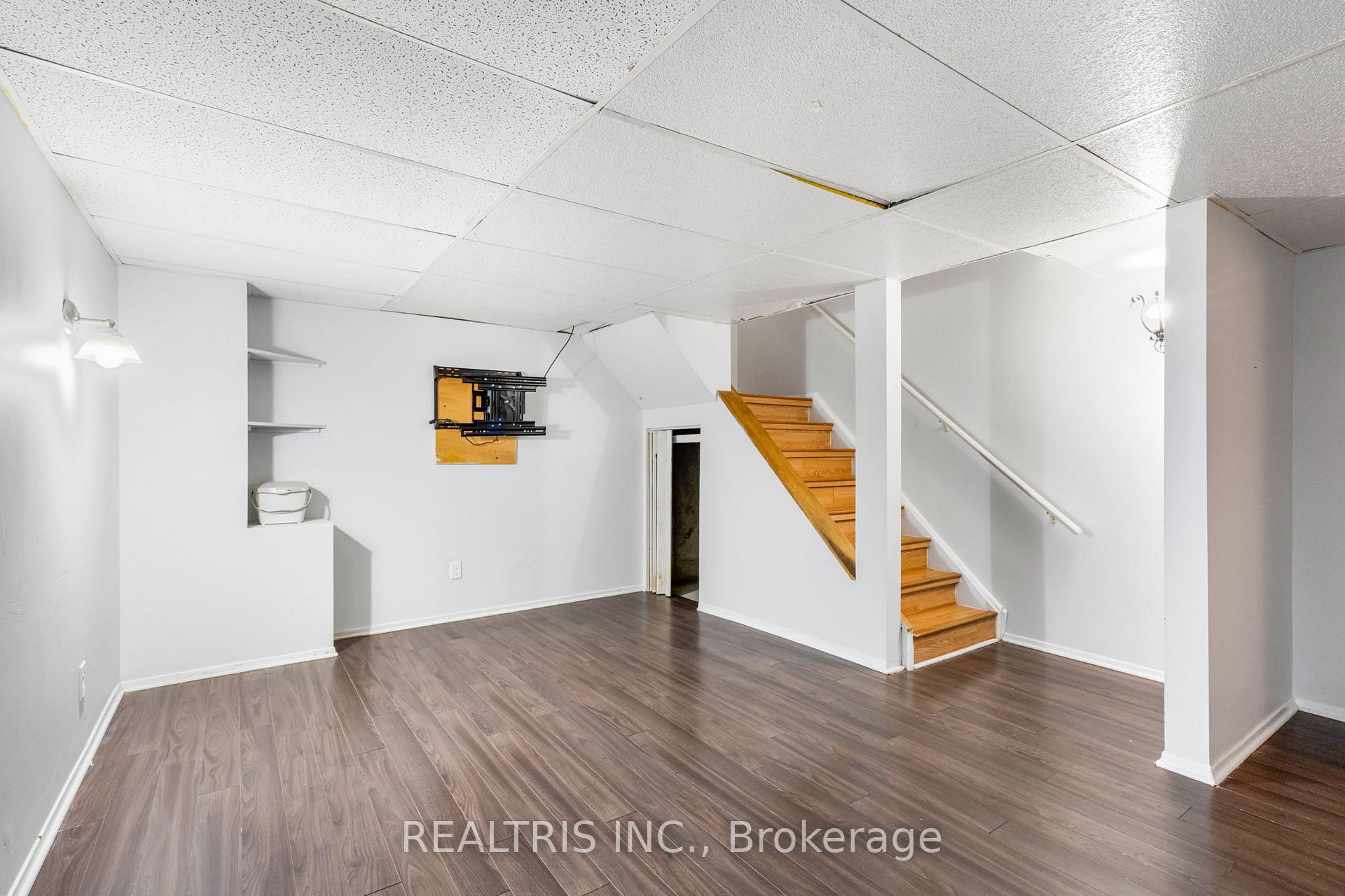 Photo 23 of 1598 Meadowfield Place, Ottawa, Chapel Hill — HOMEH