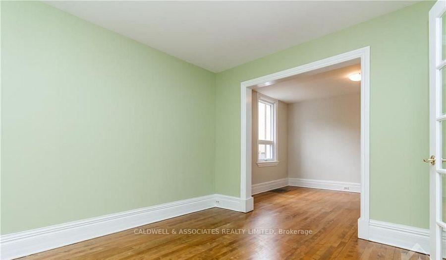 Photo 5 of 245 Mackay Street, Ottawa, New Edinburgh — HOMEH