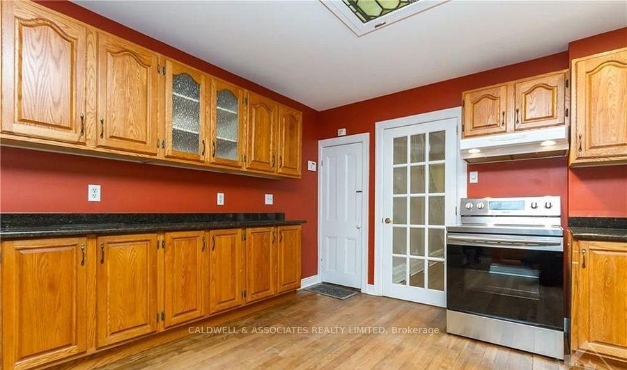 Photo 10 of 245 Mackay Street, Ottawa, New Edinburgh — HOMEH