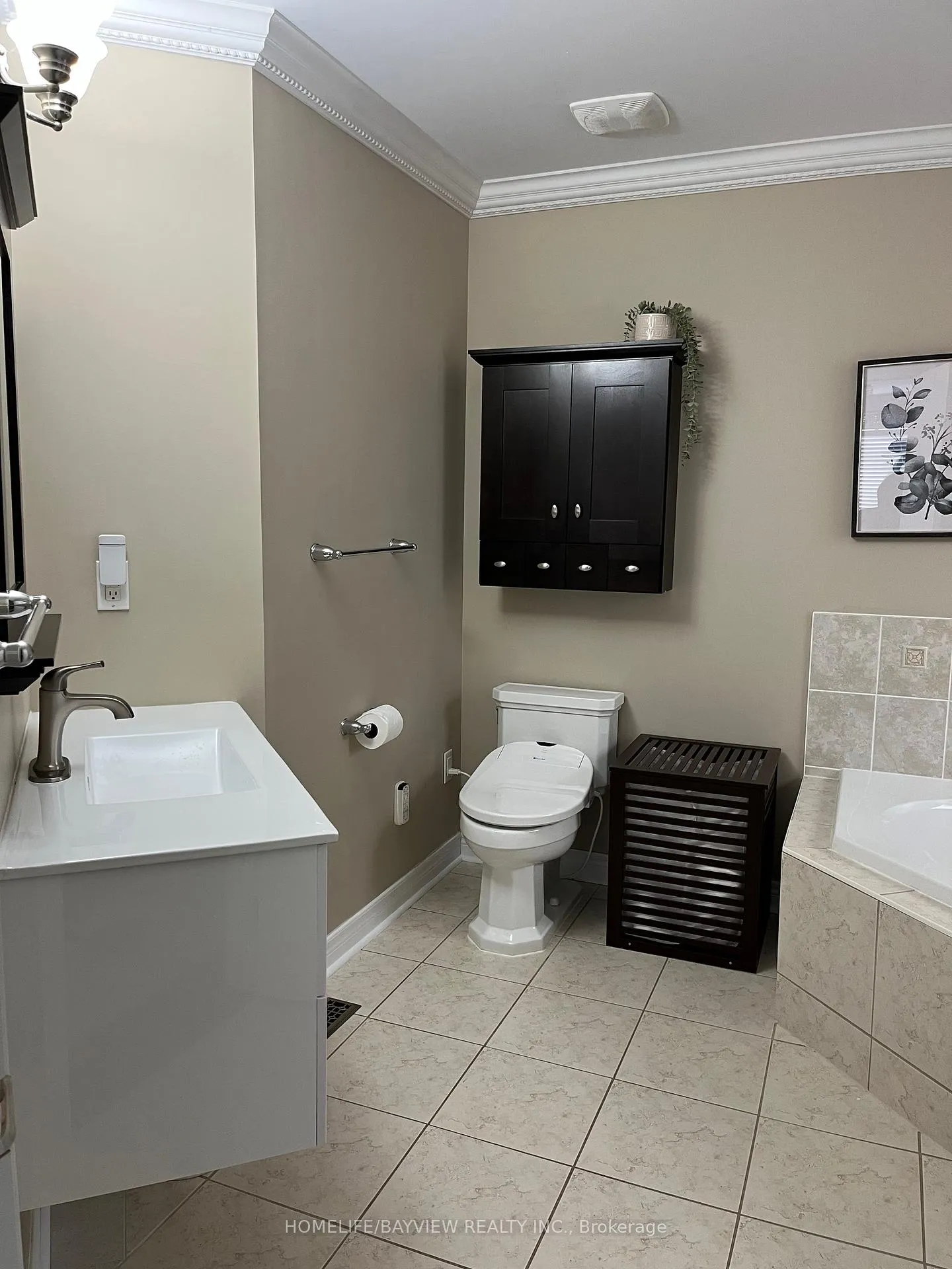 Photo 6 of 386 Gilpin Drive, Newmarket, Woodland Hill — HOMEH