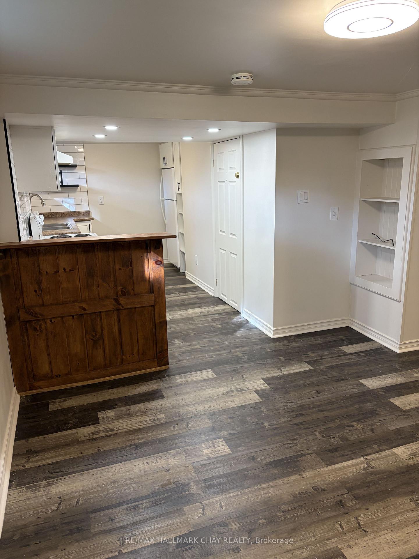 Photo 9 of Unit Lower Unit, 10 Oak Street, New Tecumseth, Alliston — HOMEH