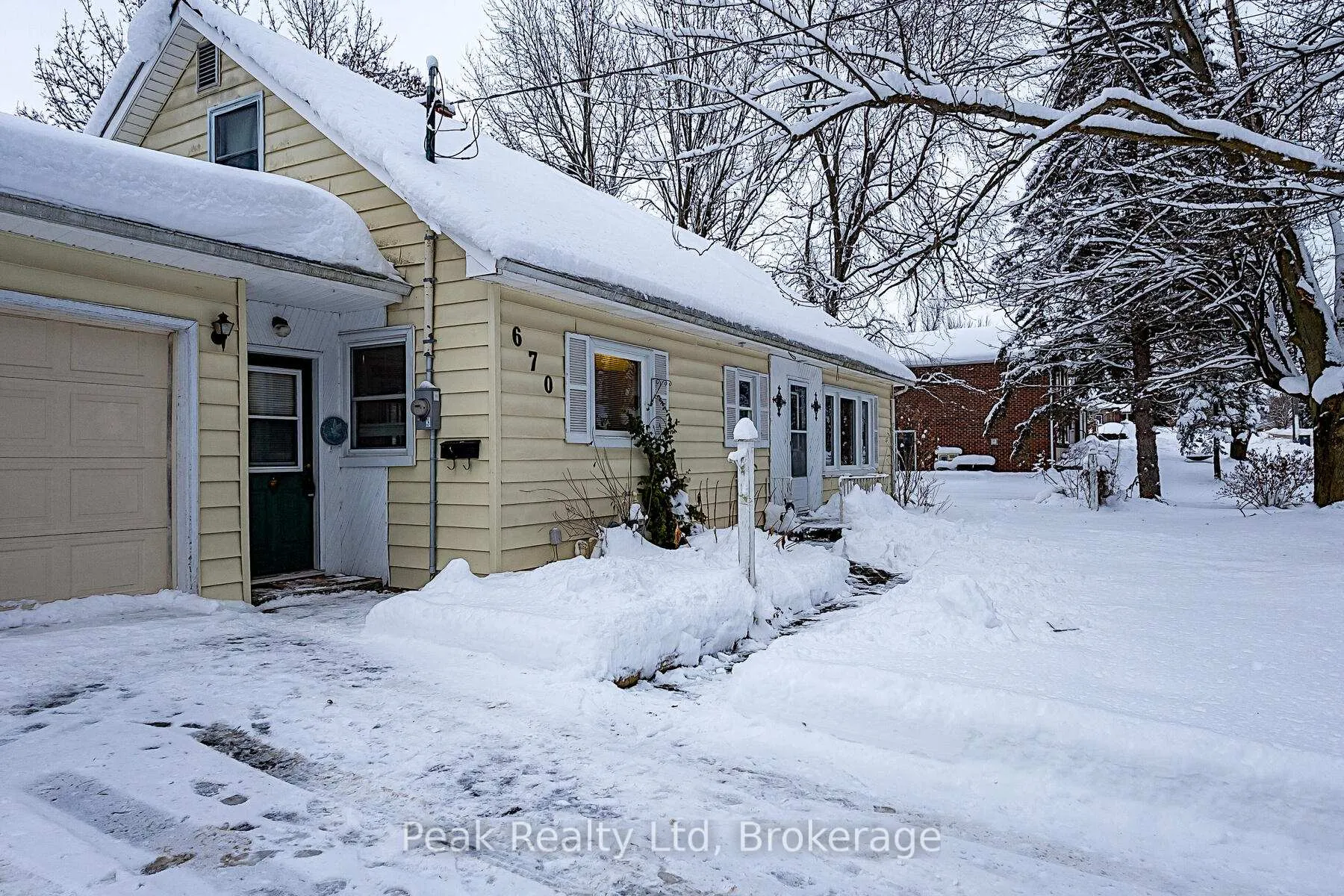 Photo 5 of 670 Elm Avenue N, North Perth, Listowel — HOMEH