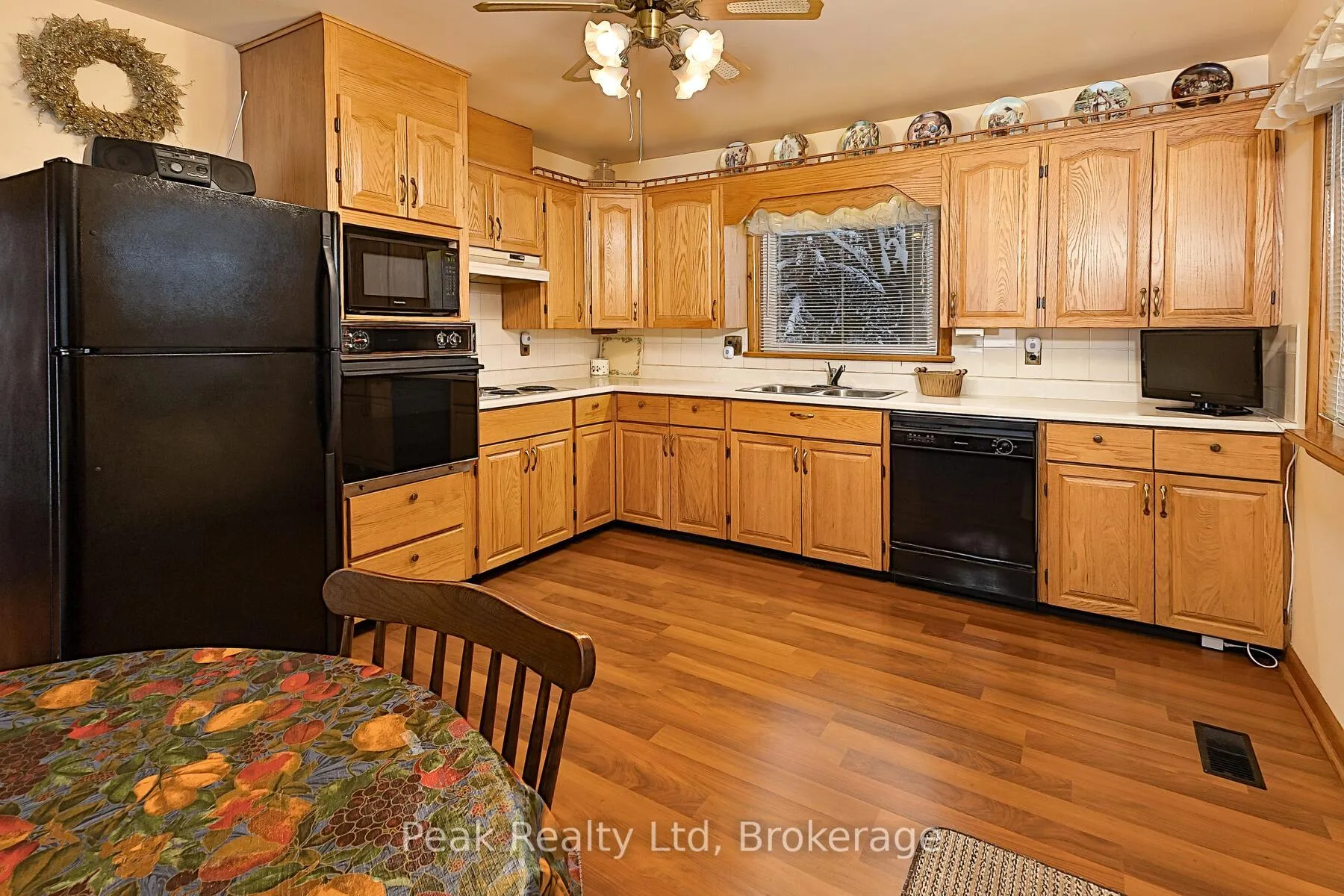 Photo 12 of 670 Elm Avenue N, North Perth, Listowel — HOMEH