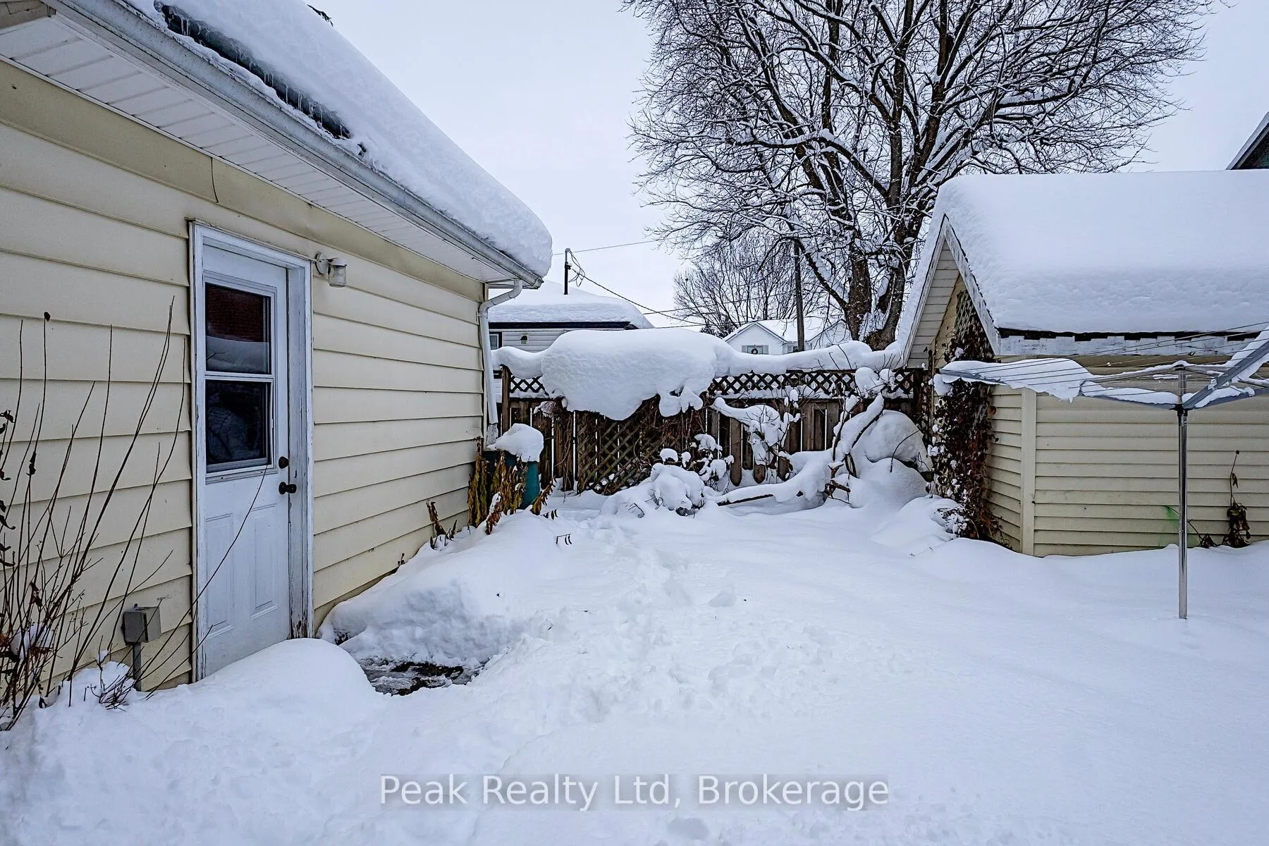 Photo 35 of 670 Elm Avenue N, North Perth, Listowel — HOMEH