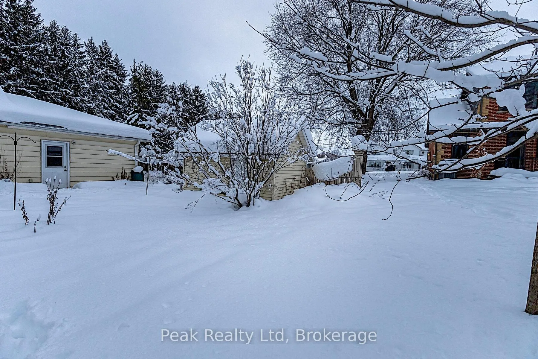 Photo 37 of 670 Elm Avenue N, North Perth, Listowel — HOMEH