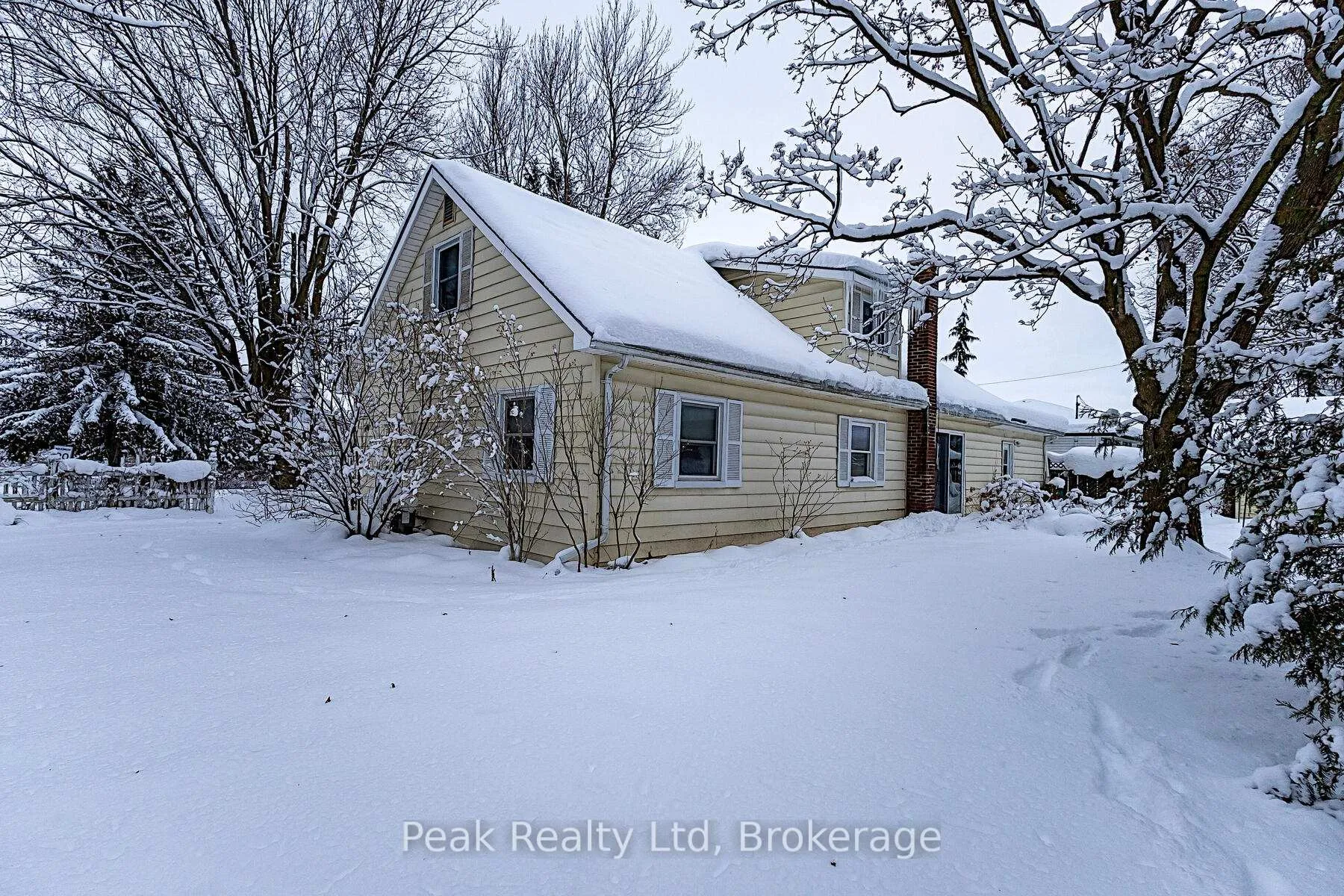 Photo 38 of 670 Elm Avenue N, North Perth, Listowel — HOMEH