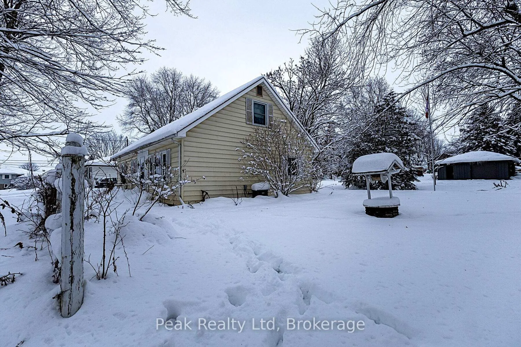 Photo 39 of 670 Elm Avenue N, North Perth, Listowel — HOMEH