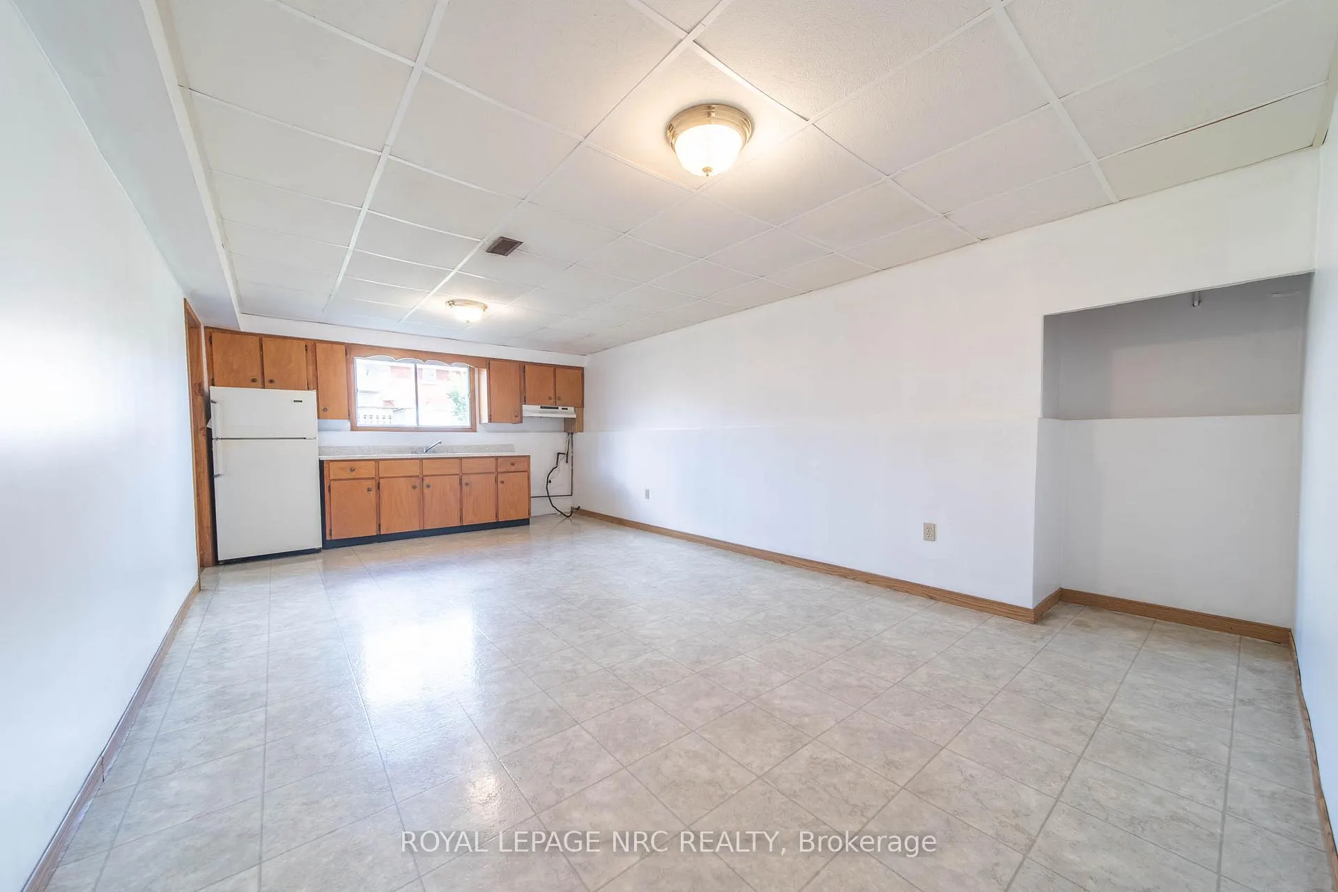 Photo 17 of 6399 Riall Street, Niagara Falls, Stamford — HOMEH
