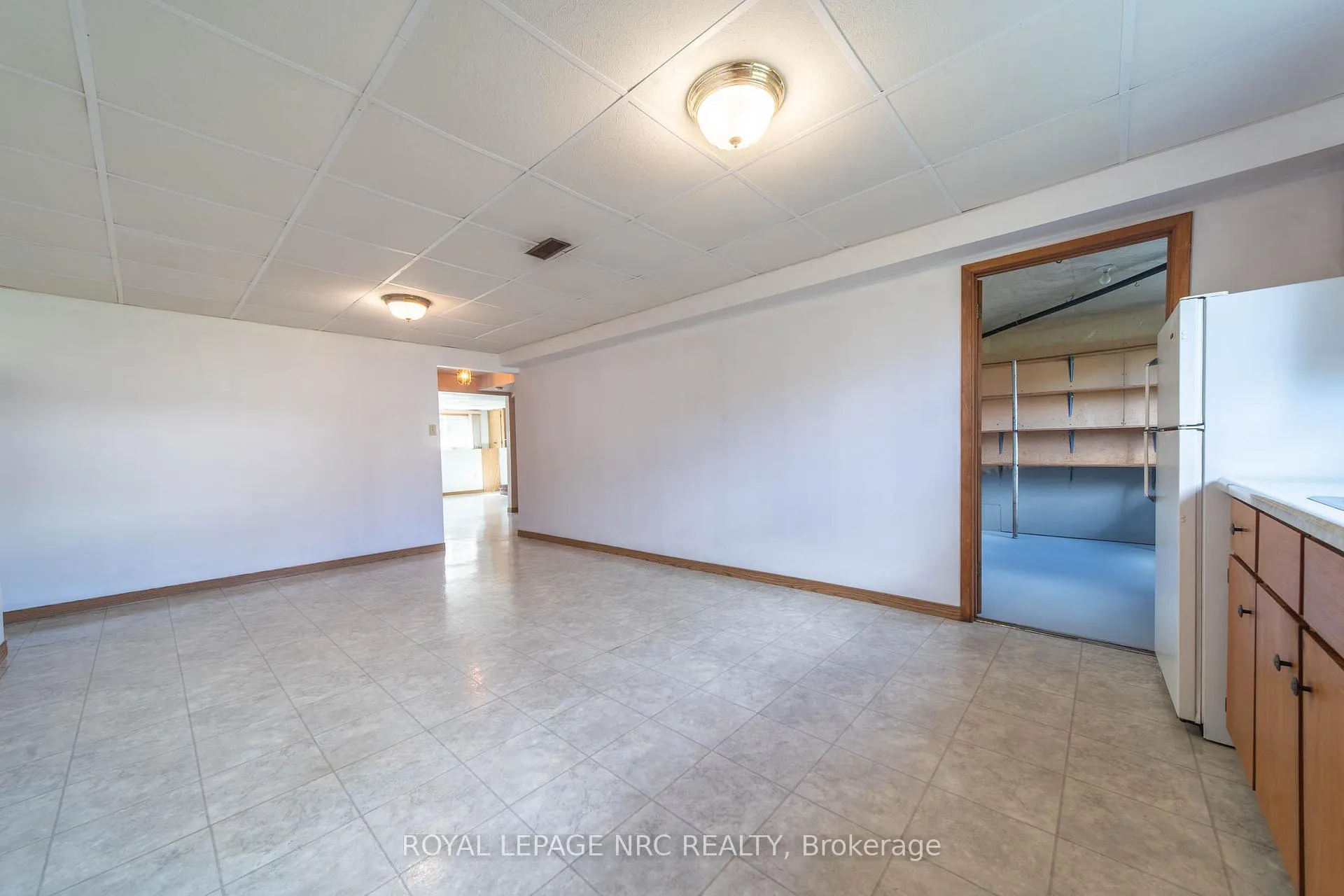 Photo 18 of 6399 Riall Street, Niagara Falls, Stamford — HOMEH