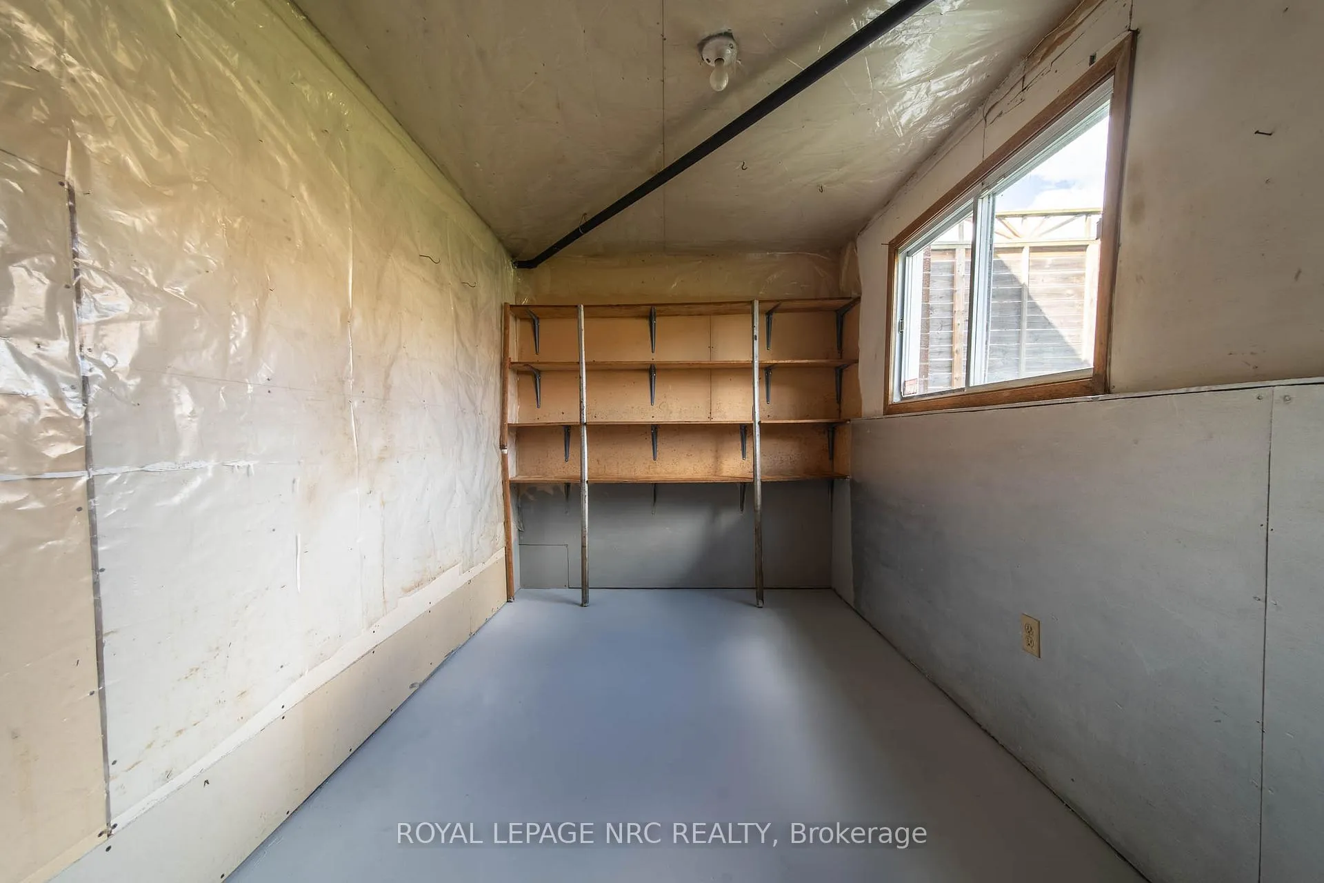 Photo 21 of 6399 Riall Street, Niagara Falls, Stamford — HOMEH