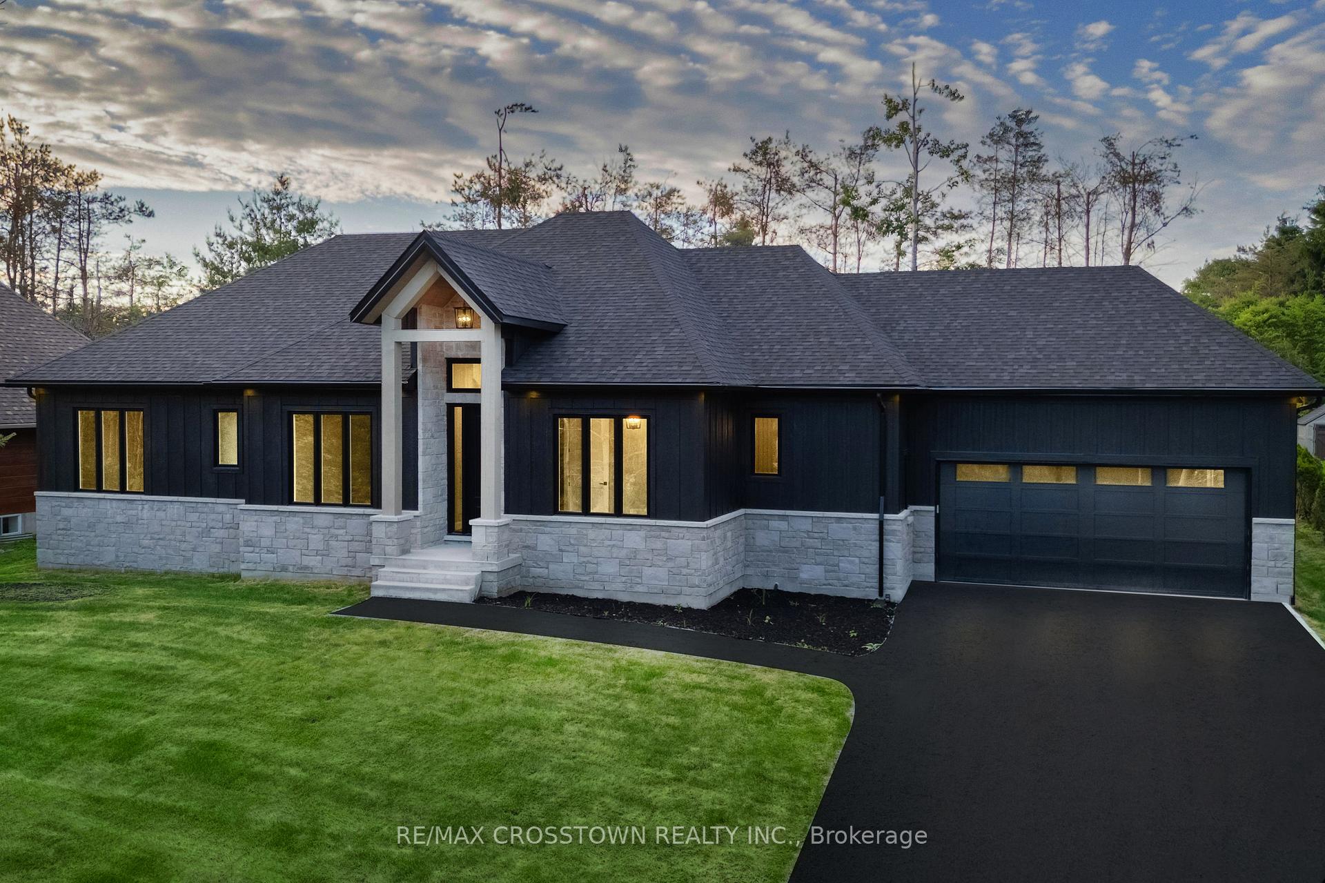 Front of 32 Alpine Way