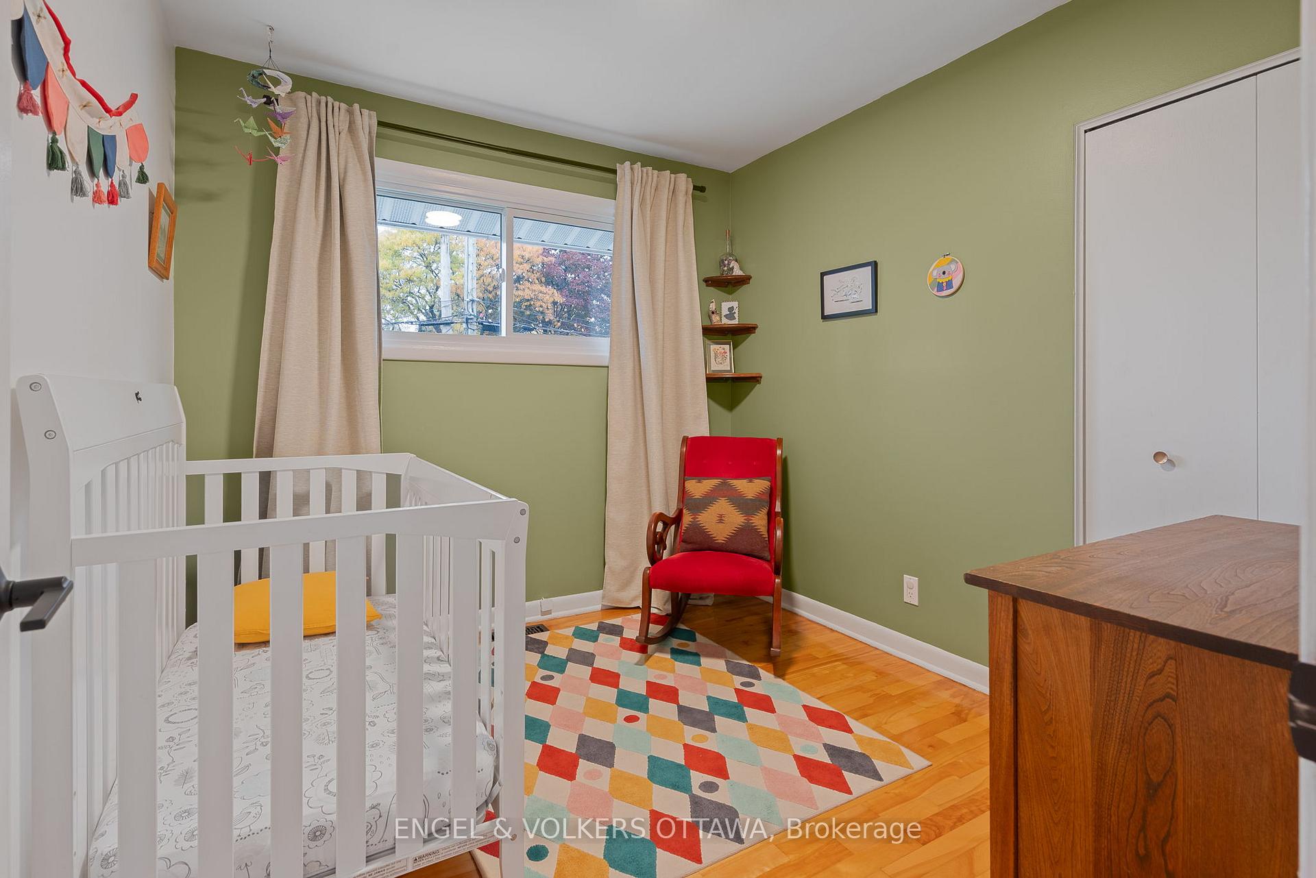 Photo 18 of 1147 Gateway Road, Ottawa, Parkway Park — HOMEH