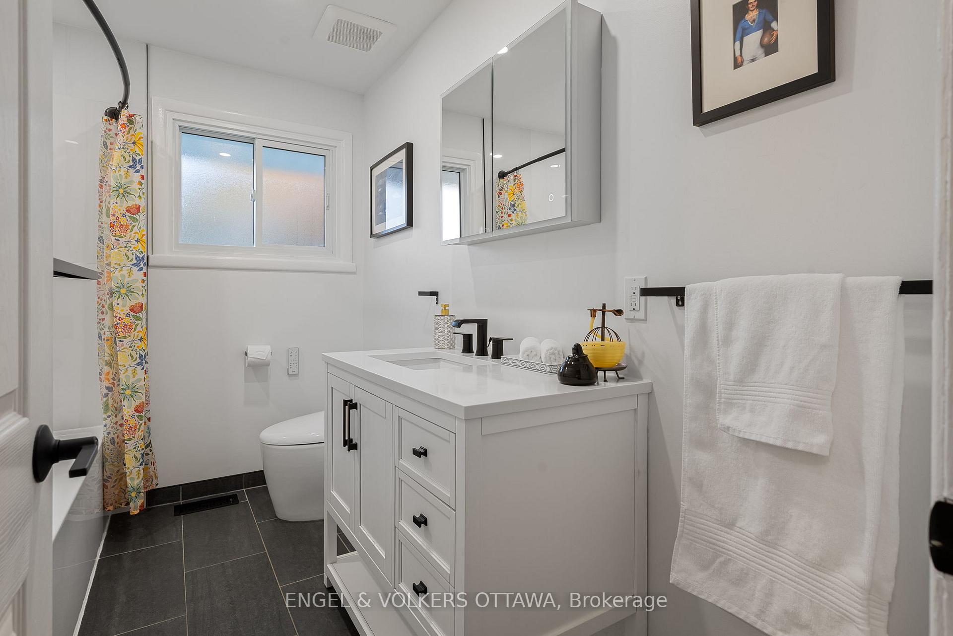 Photo 20 of 1147 Gateway Road, Ottawa, Parkway Park — HOMEH