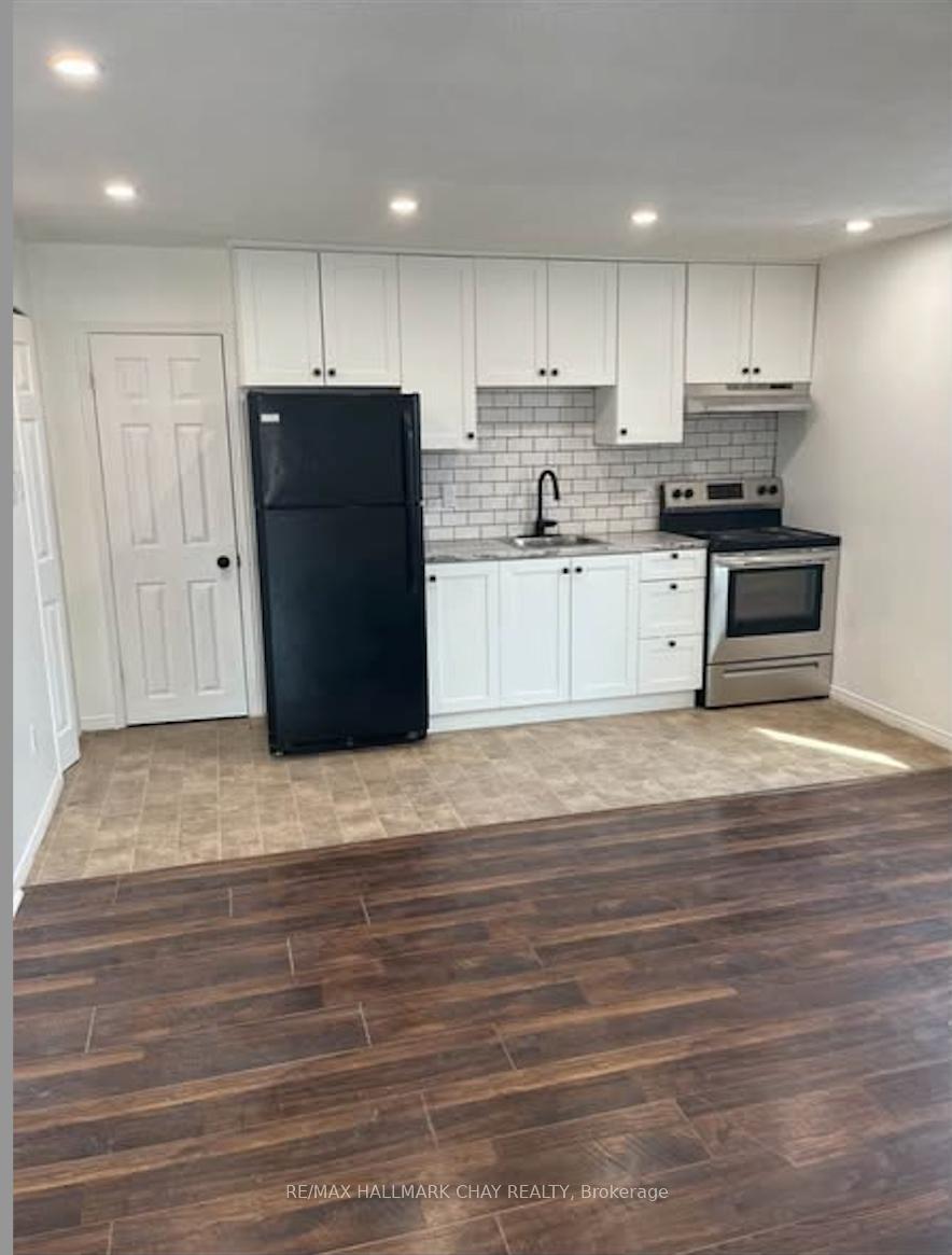 Photo 2 of 9 Victoria Street E, New Tecumseth, Alliston — HOMEH
