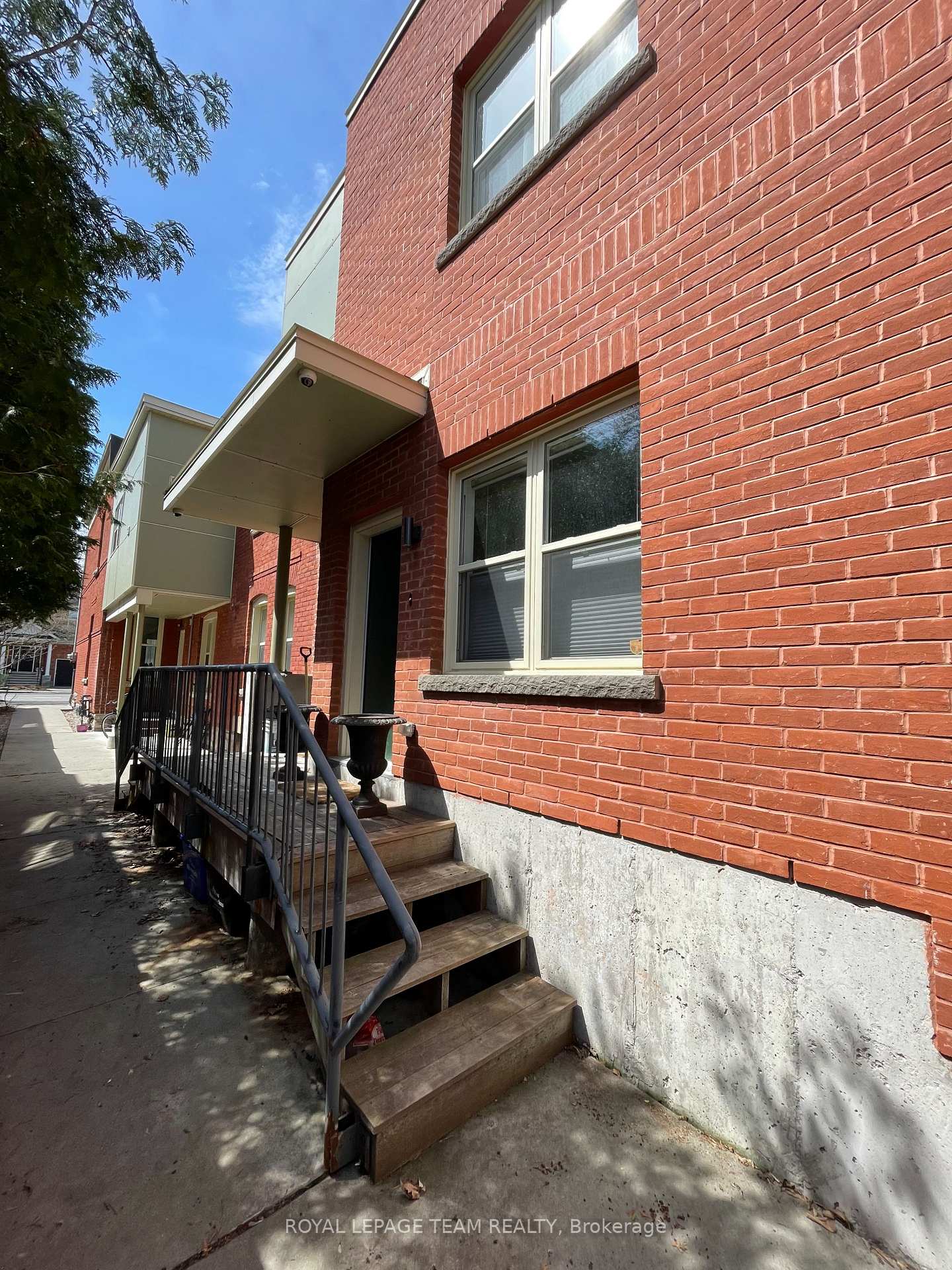 Photo 1 of Unit C, 192 Stanley Avenue, Ottawa, New Edinburgh — HOMEH