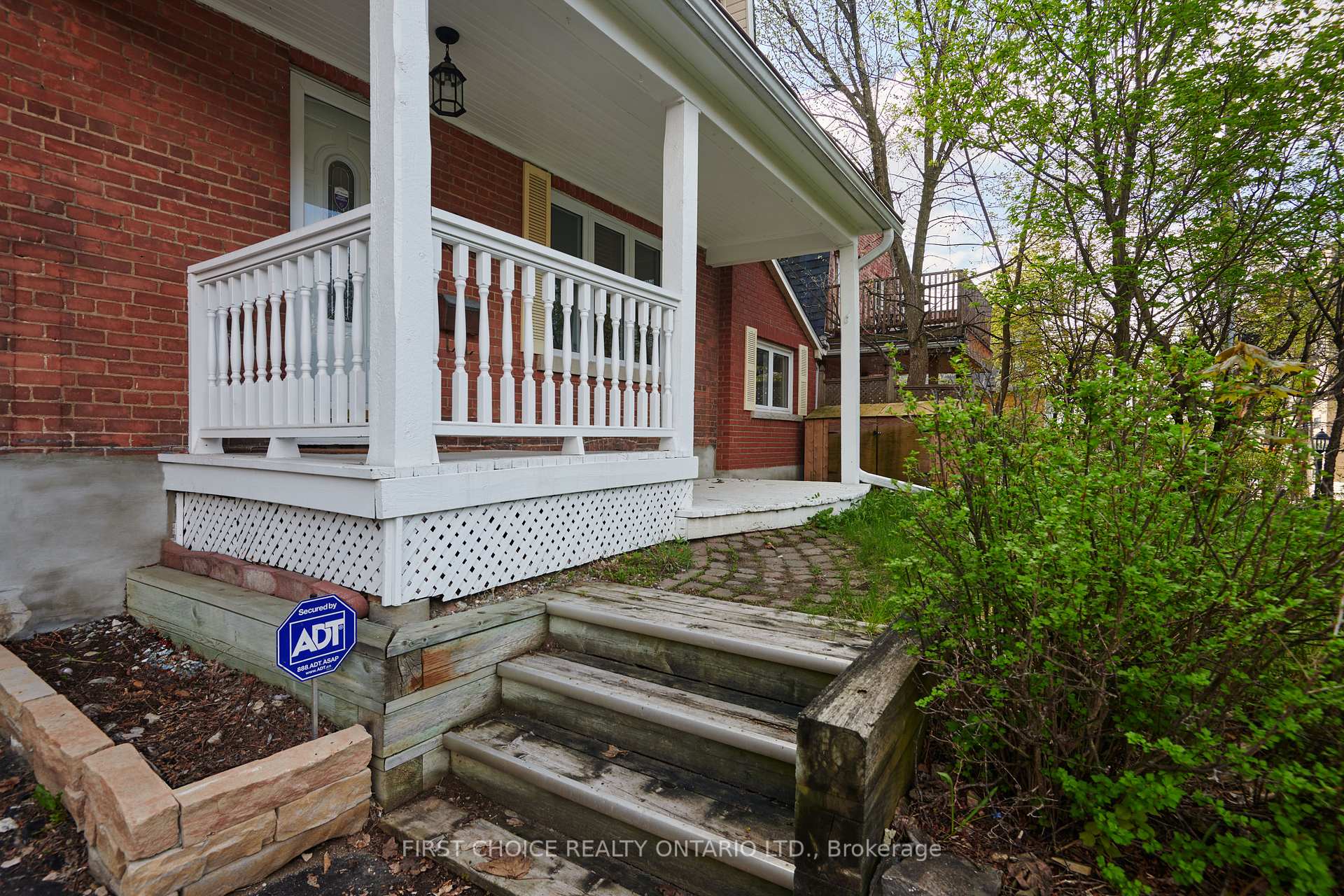 Photo 3 of 171 Springfield Road, Ottawa, Lindenlea — HOMEH