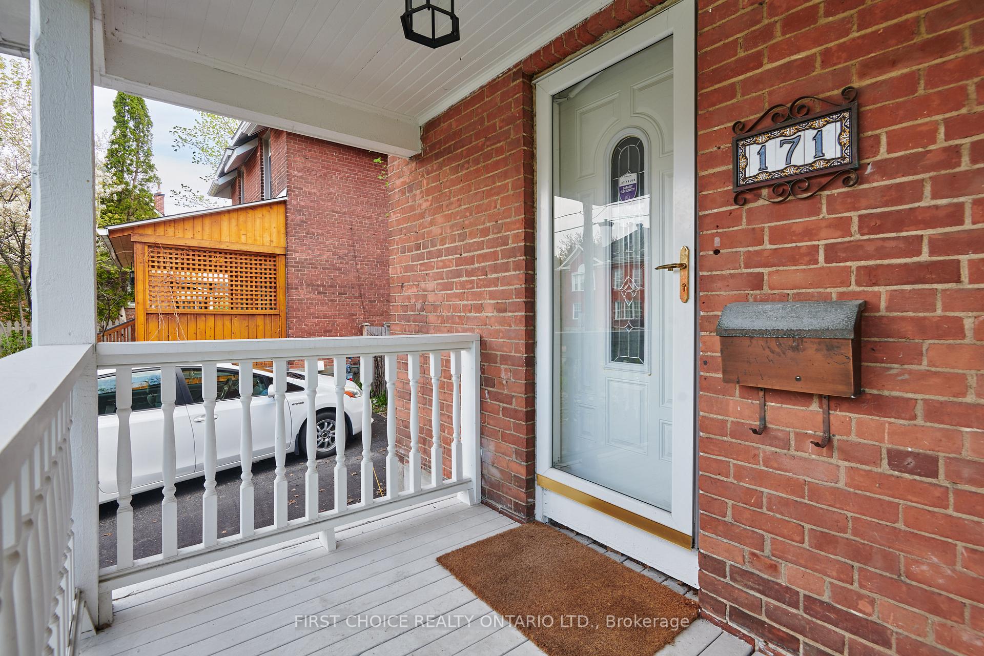 Photo 5 of 171 Springfield Road, Ottawa, Lindenlea — HOMEH