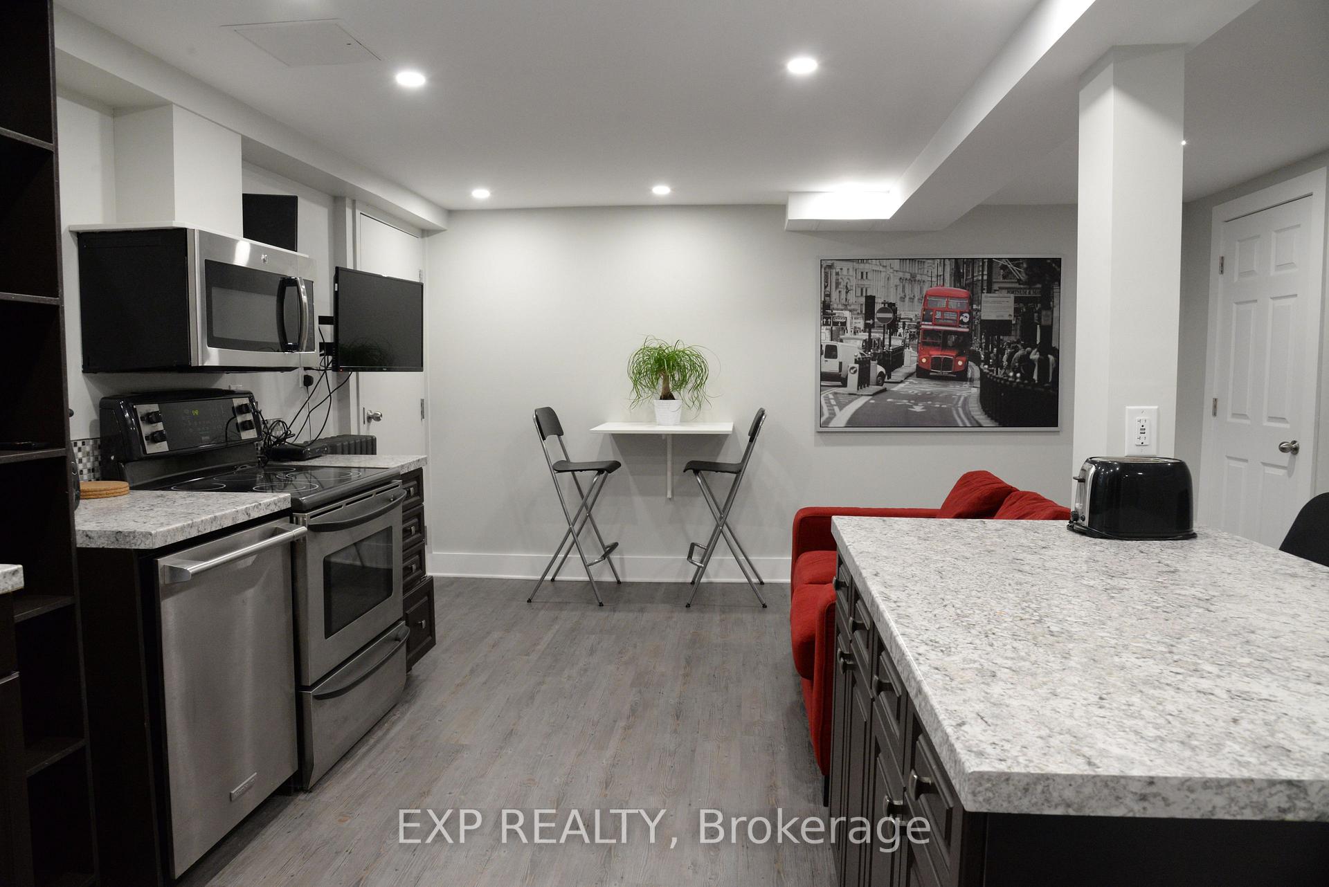 Photo 7 of Unit B, 1240 Adirondack Drive, Ottawa, Kenson Park — HOMEH