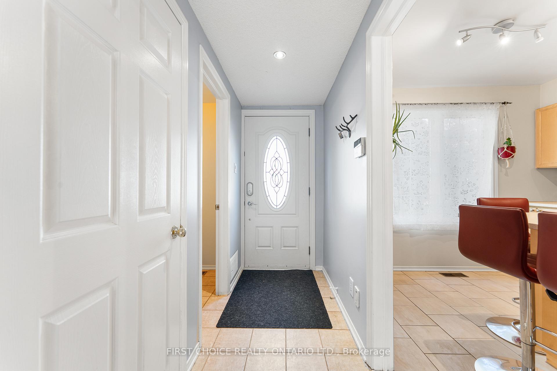Photo 3 of 1306 Morrison Drive, Ottawa, Redwood Park — HOMEH