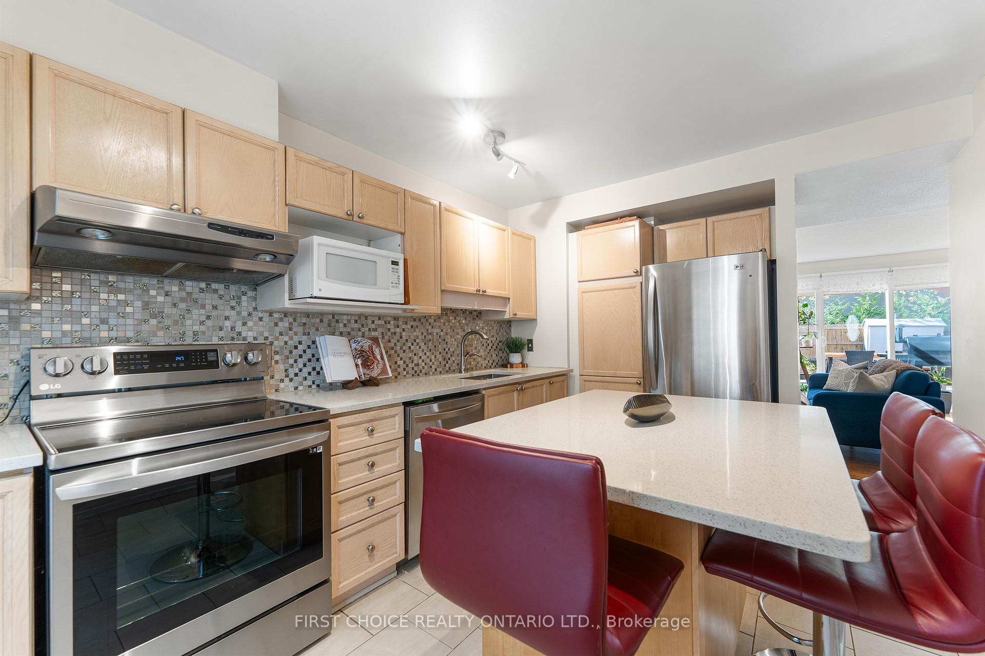 Photo 9 of 1306 Morrison Drive, Ottawa, Redwood Park — HOMEH