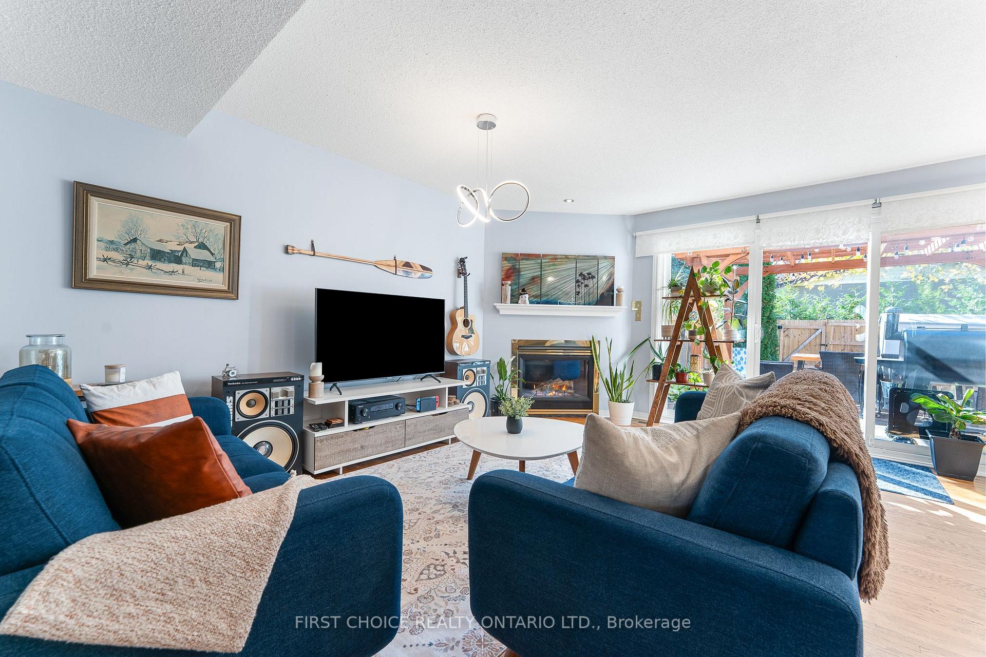 Photo 13 of 1306 Morrison Drive, Ottawa, Redwood Park — HOMEH
