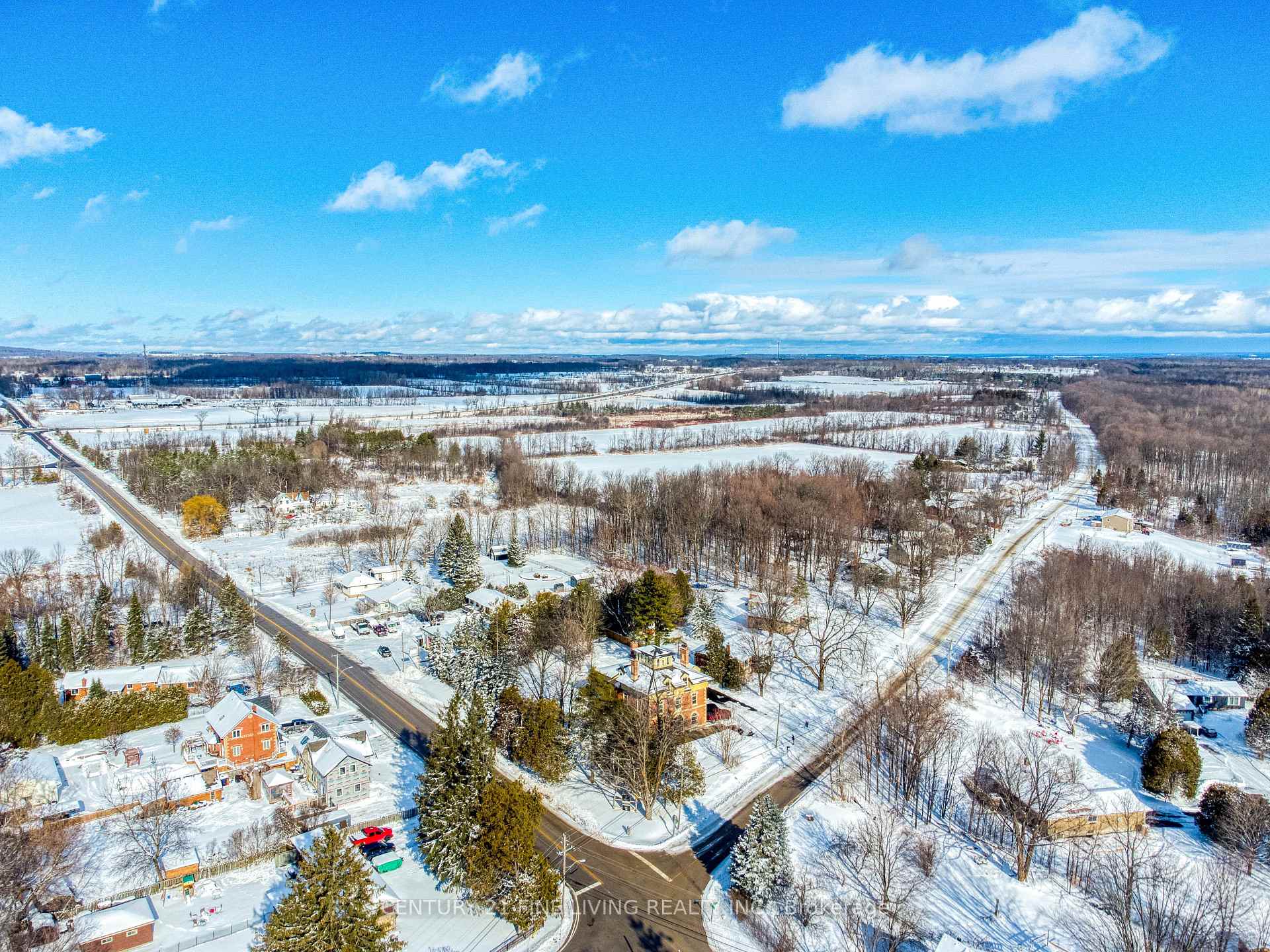 Photo 19 of Unit 201, 1614 Ridge Road E, Oro-Medonte, Hawkestone — HOMEH