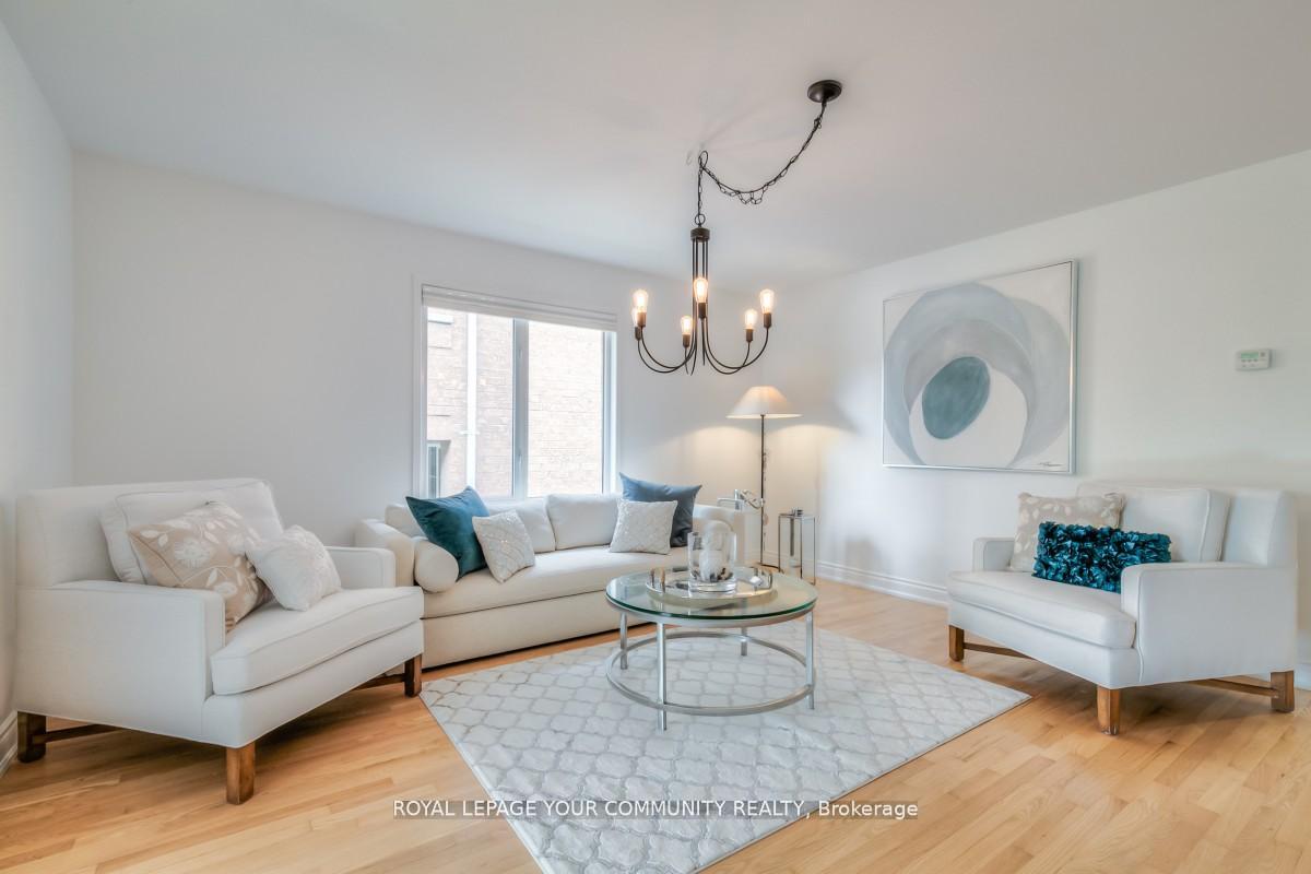 Photo 6 of 503 Silken Laumann Drive, Newmarket, Stonehaven-Wyndham — HOMEH