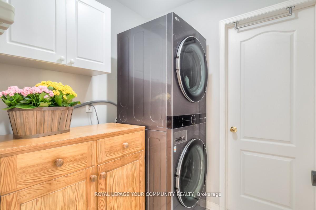 Photo 24 of 503 Silken Laumann Drive, Newmarket, Stonehaven-Wyndham — HOMEH