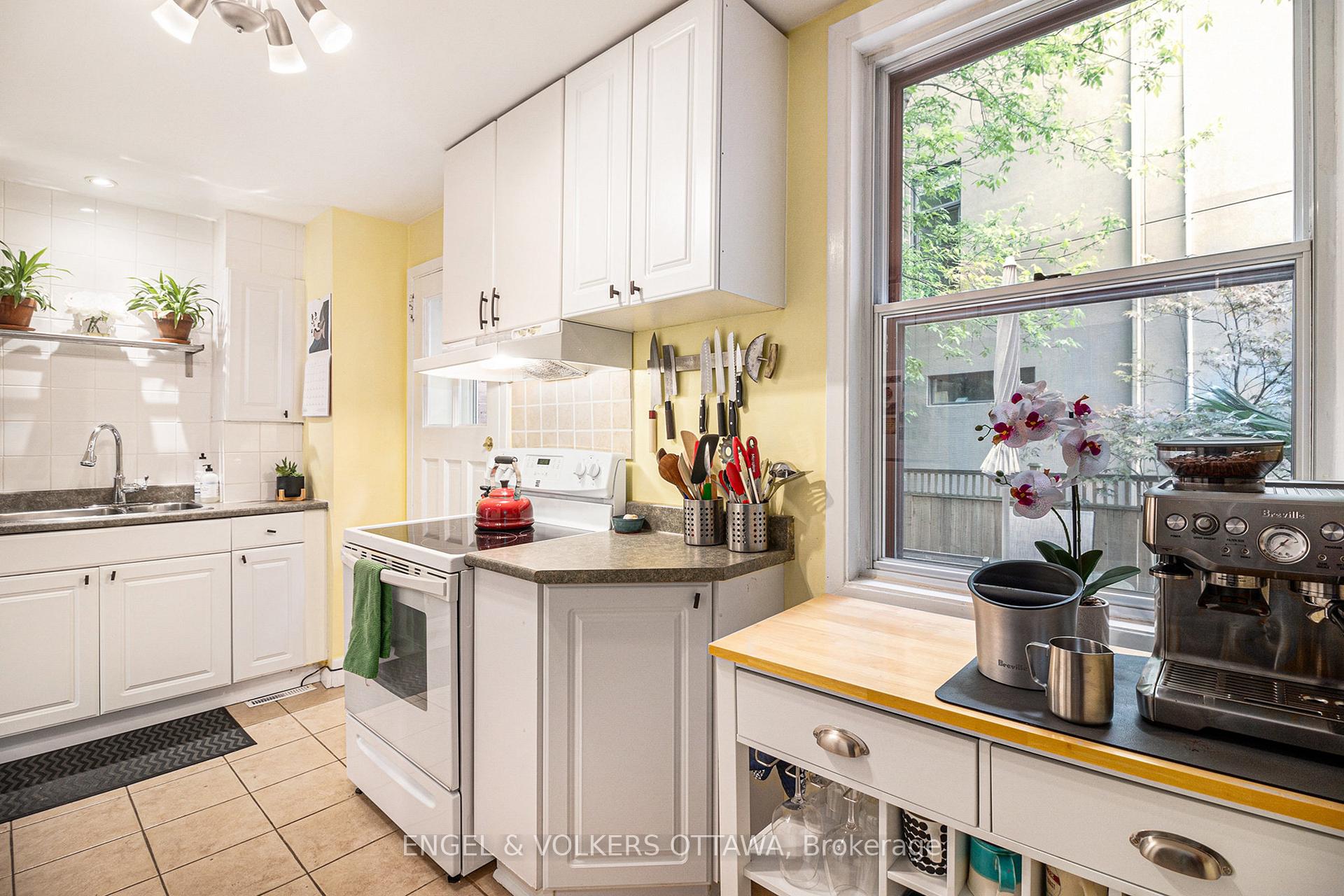 Photo 10 of 72 Putman Avenue, Ottawa, Lindenlea — HOMEH