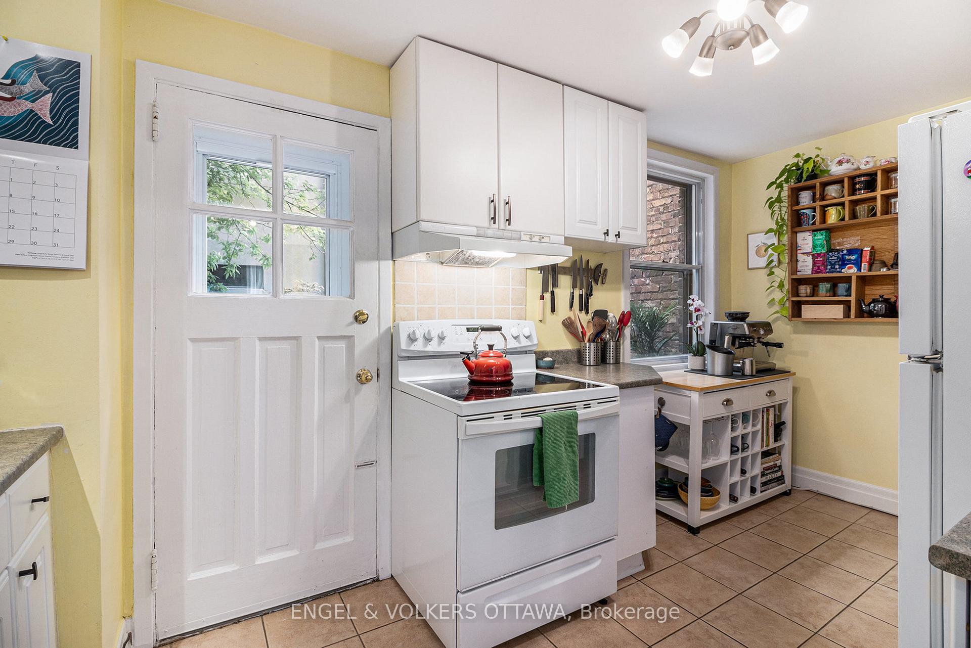 Photo 12 of 72 Putman Avenue, Ottawa, Lindenlea — HOMEH