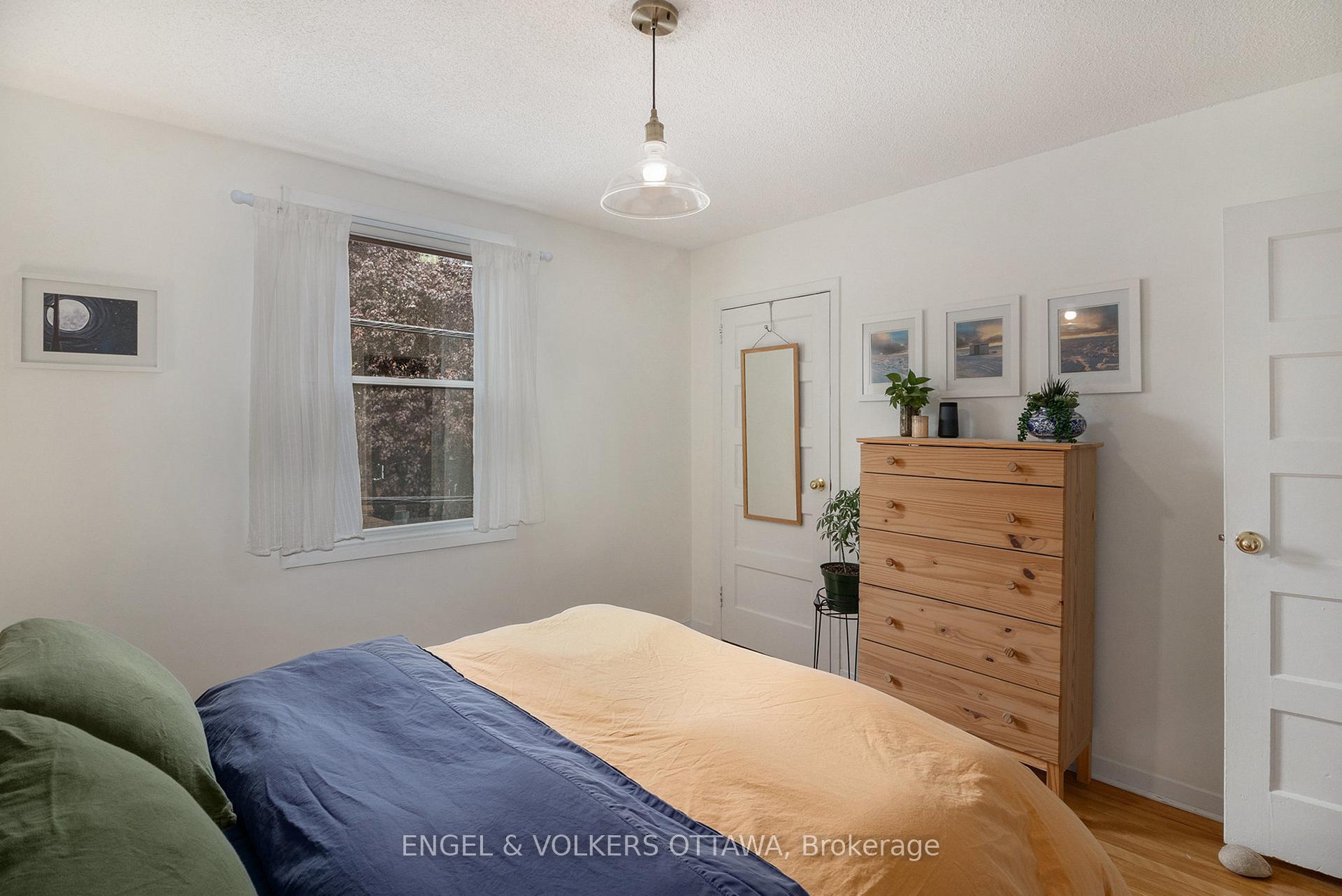 Photo 14 of 72 Putman Avenue, Ottawa, Lindenlea — HOMEH