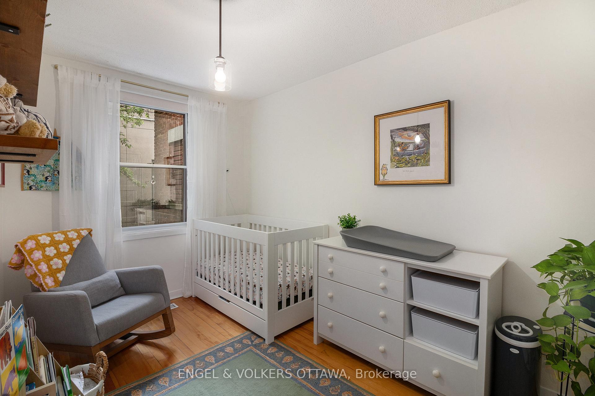 Photo 15 of 72 Putman Avenue, Ottawa, Lindenlea — HOMEH