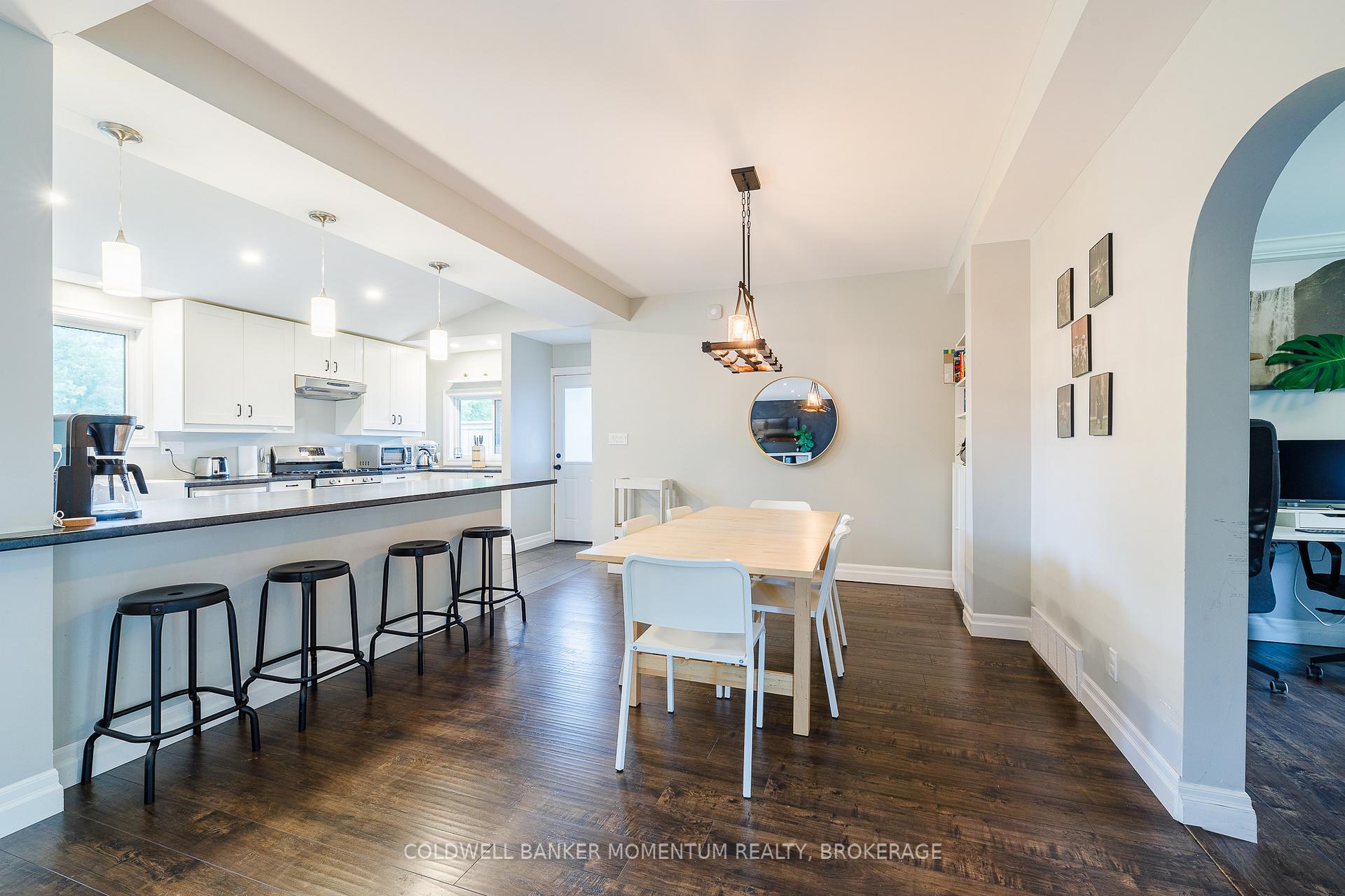 Photo 9 of 1344 Effingham Street, Pelham, Fenwick — HOMEH
