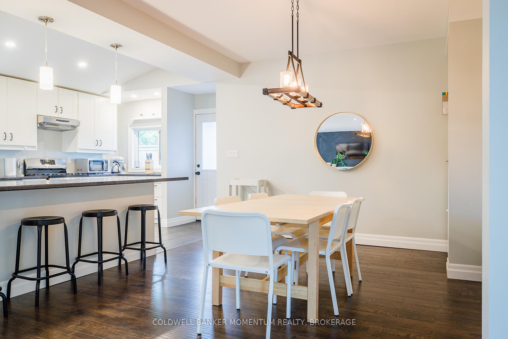 Photo 10 of 1344 Effingham Street, Pelham, Fenwick — HOMEH