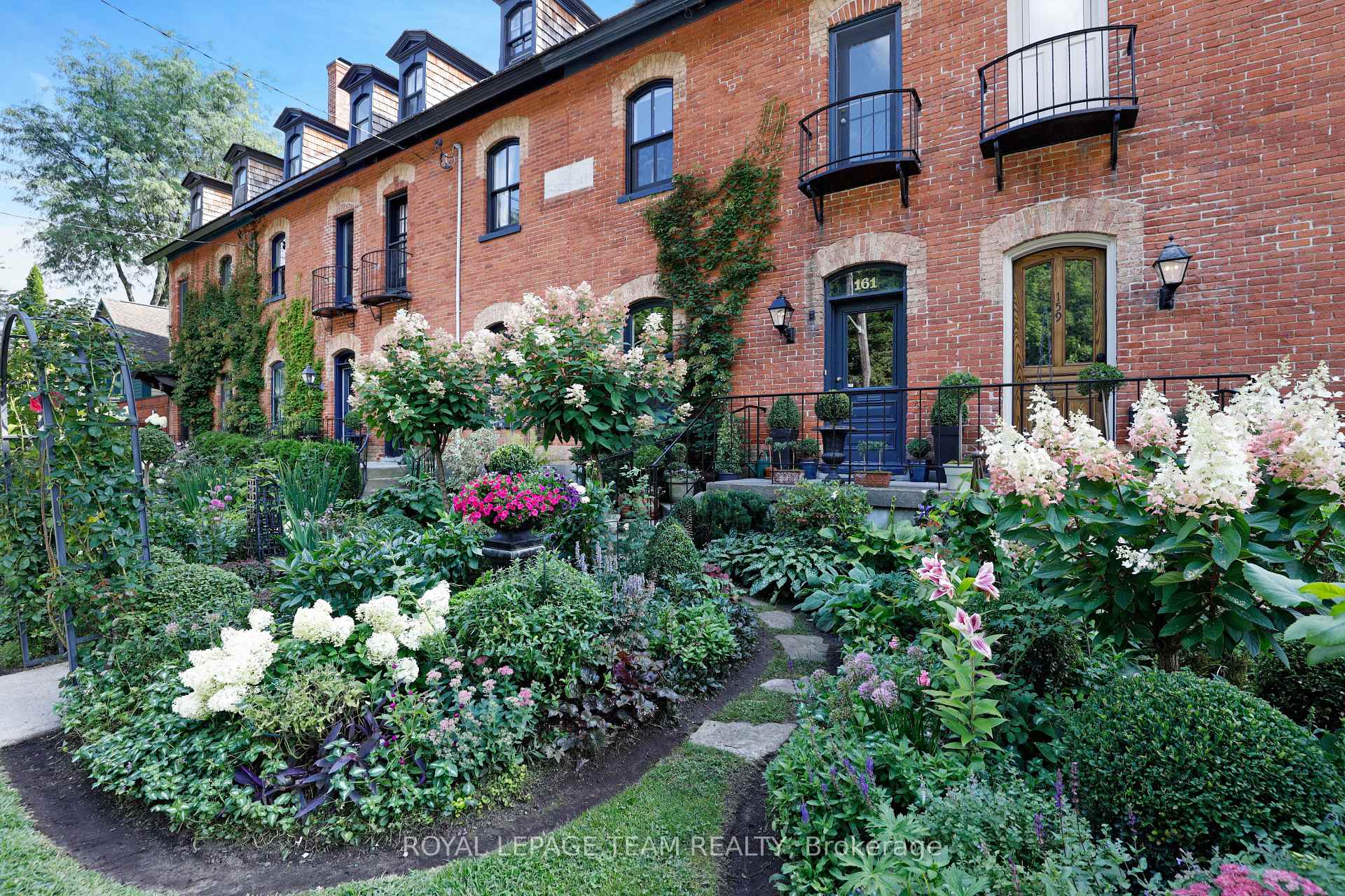 Photo 1 of 161 Mackay Street, Ottawa, New Edinburgh — HOMEH